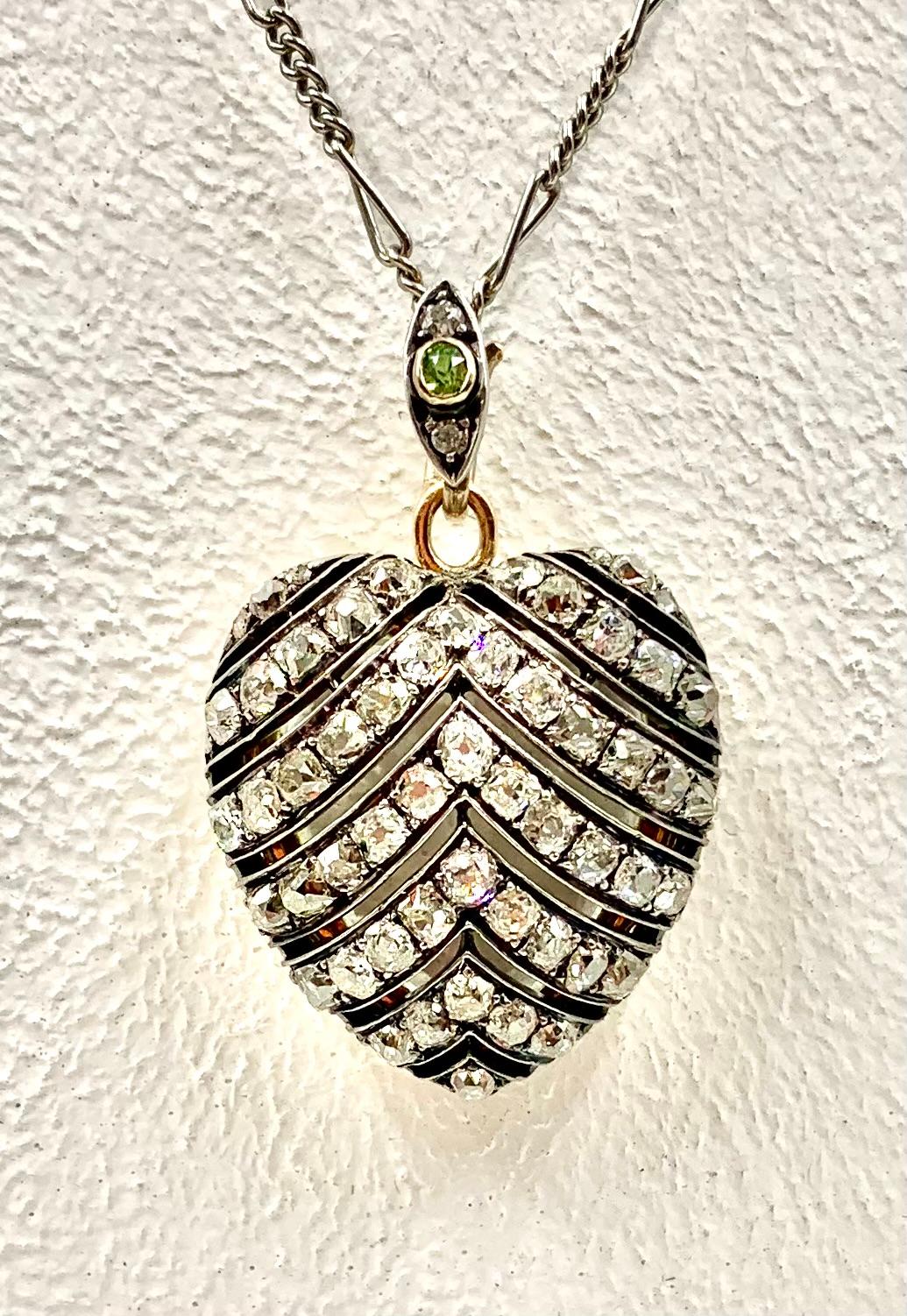 Antico S.J. edoardiano Collana con ciondolo Phillips a forma di cuore e diamante in vendita 7