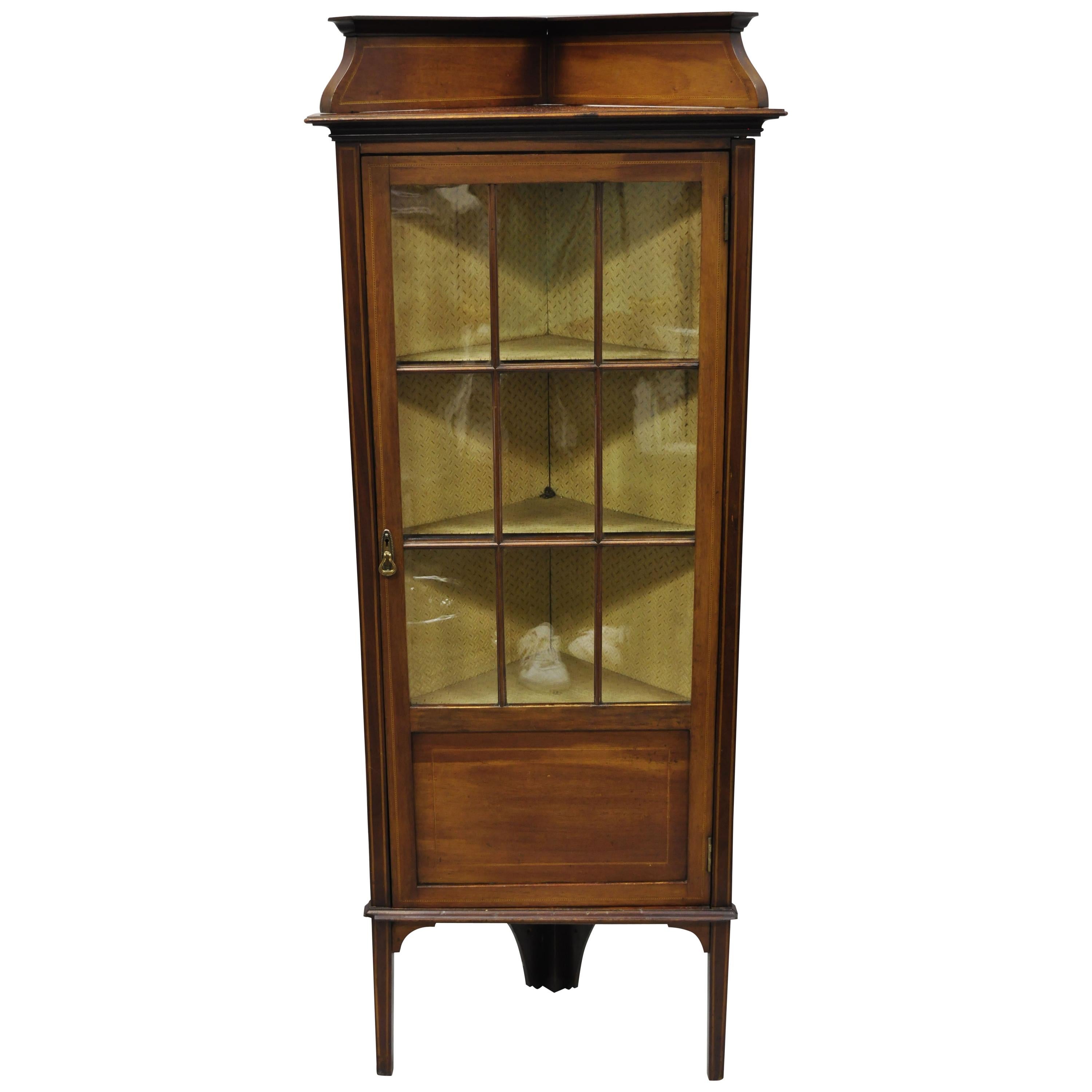 Early 20th Century Inlaid Corner Cabinet Bei 1stdibs