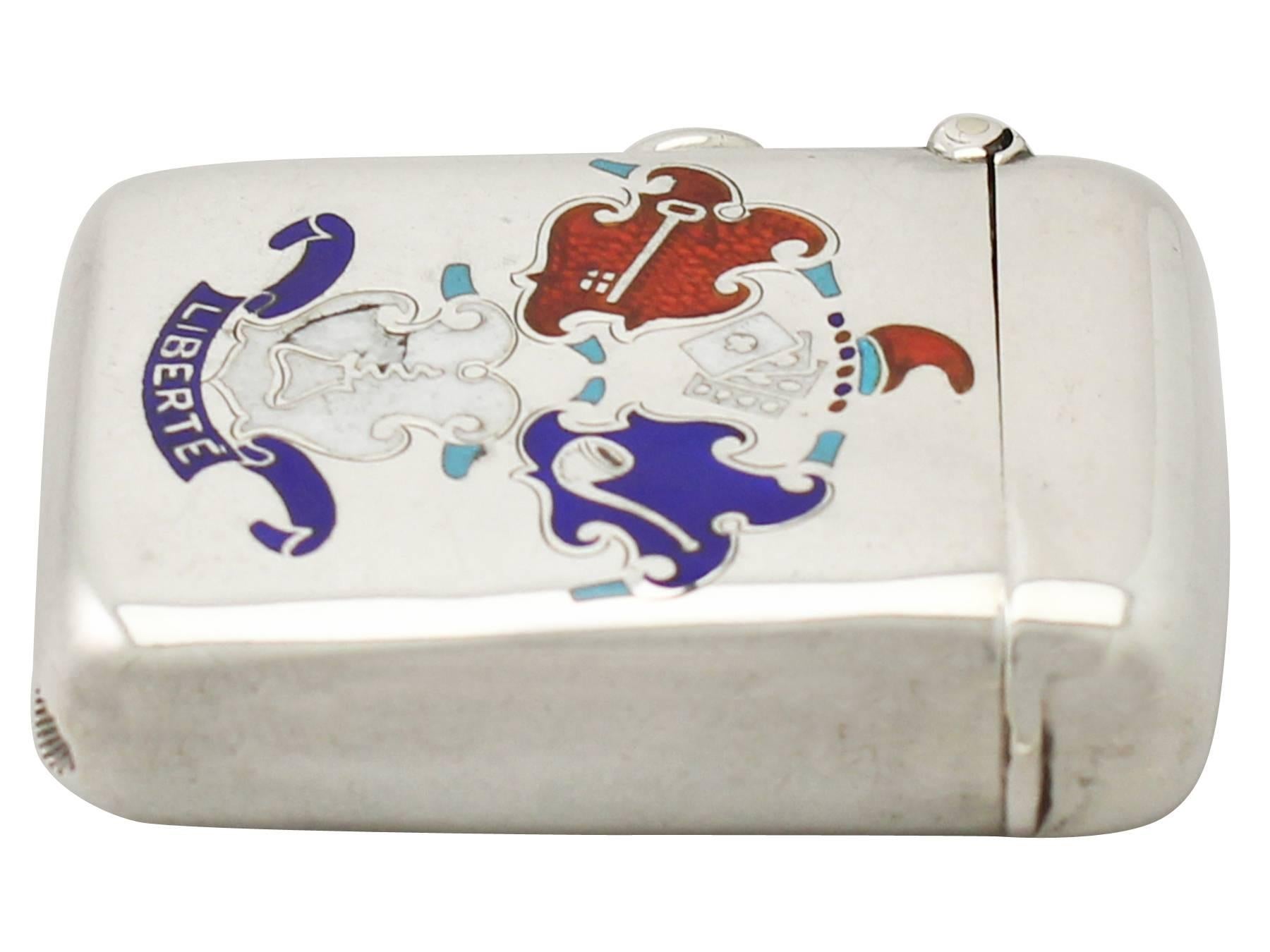 Antique Edwardian Sterling Silver and Enamel Vesta Case In Excellent Condition In Jesmond, Newcastle Upon Tyne