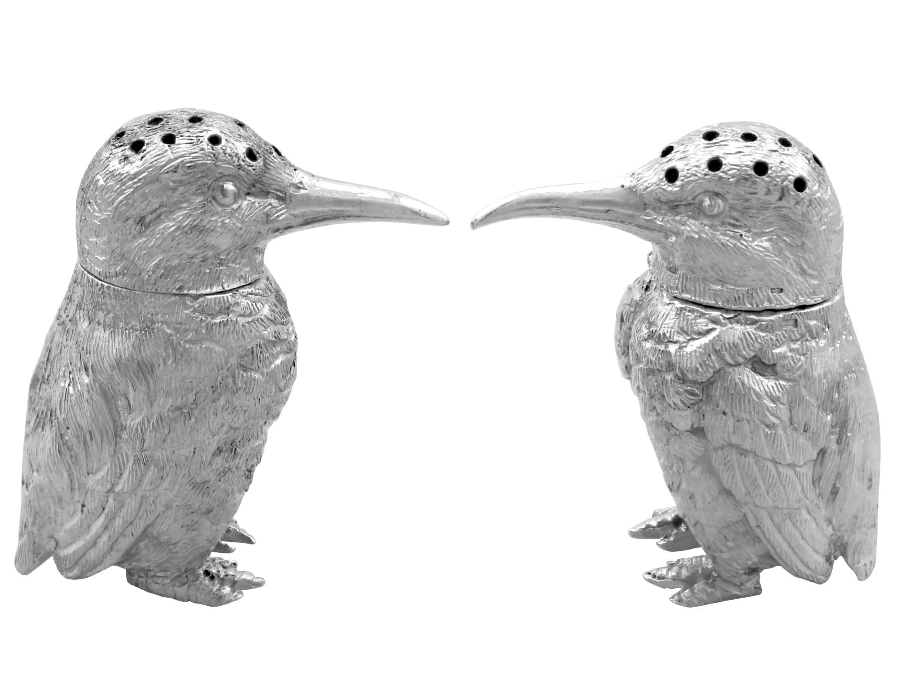 Edwardian Sterling Silver Bird Pepperettes In Excellent Condition For Sale In Jesmond, Newcastle Upon Tyne