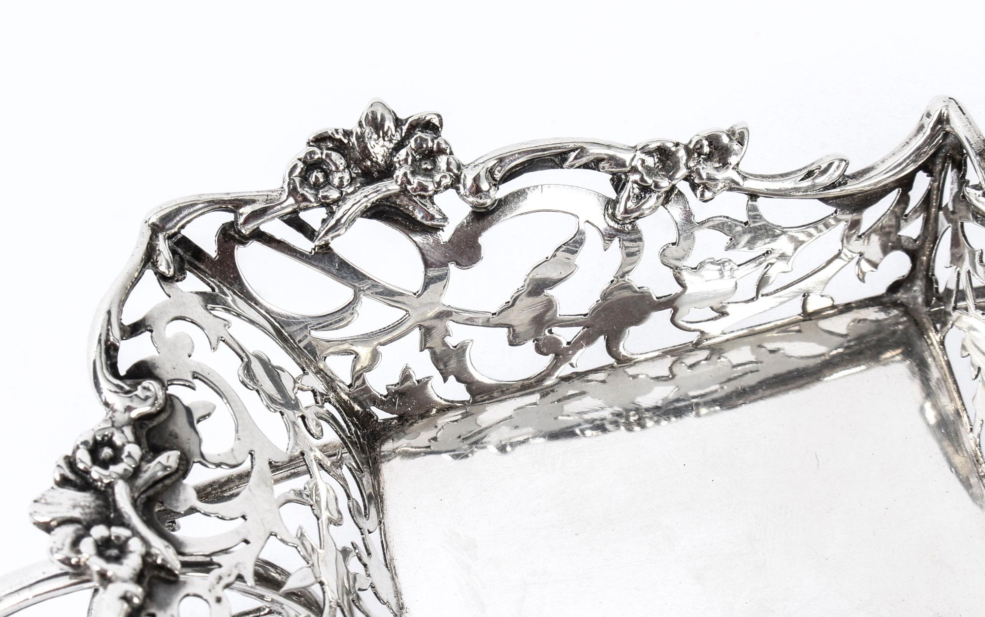Antique Edwardian Sterling Silver BonBon Dish William Comyns London, 1908 9