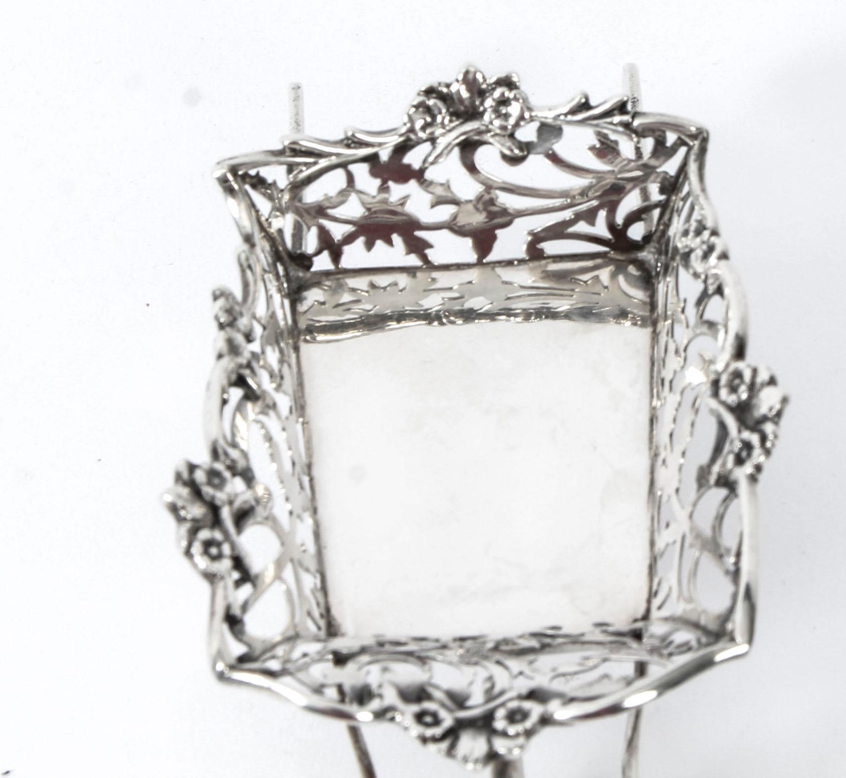 Antique Edwardian Sterling Silver BonBon Dish William Comyns London, 1908 5