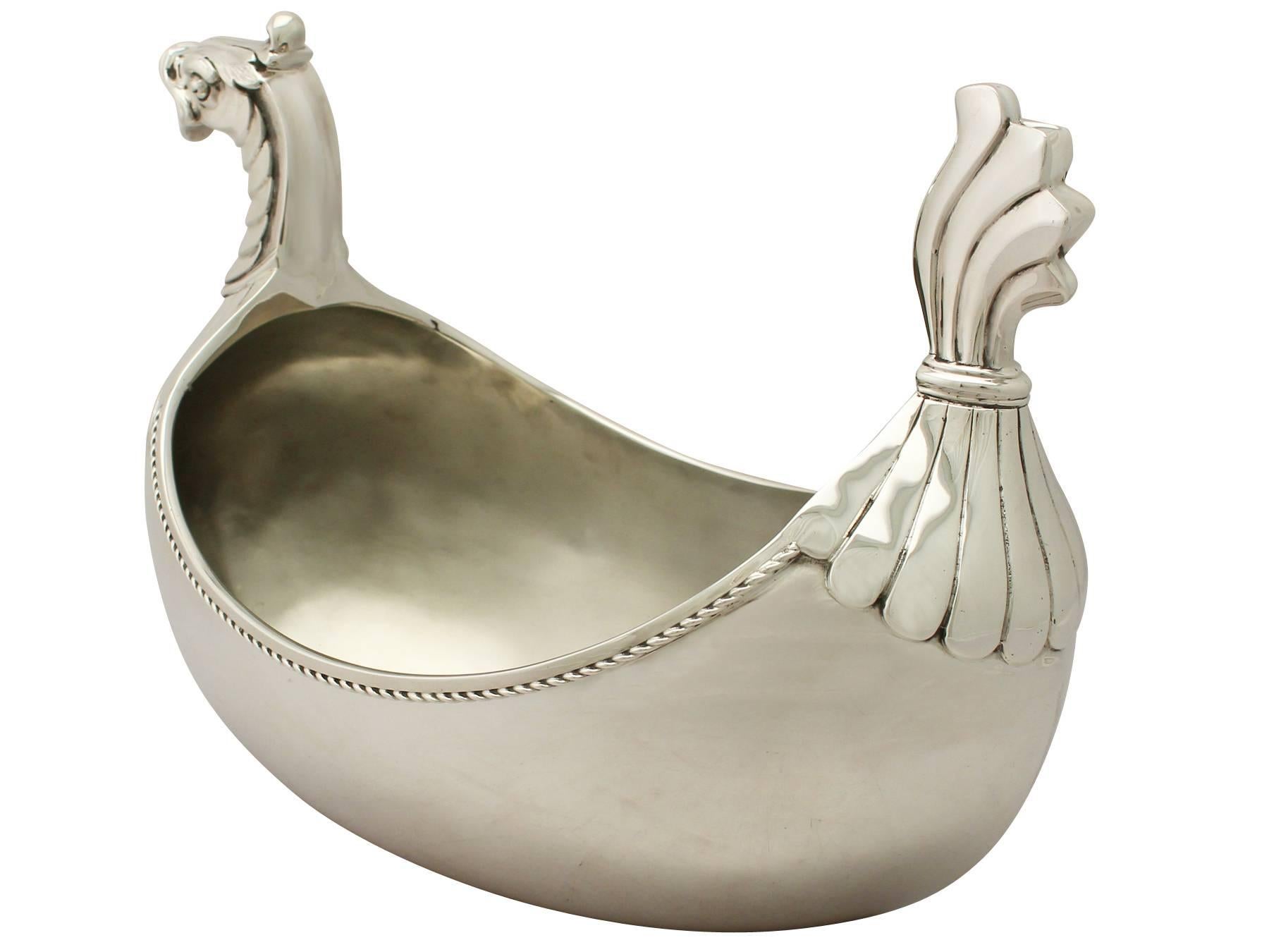 English Antique Edwardian Sterling Silver Centrepiece Bowl