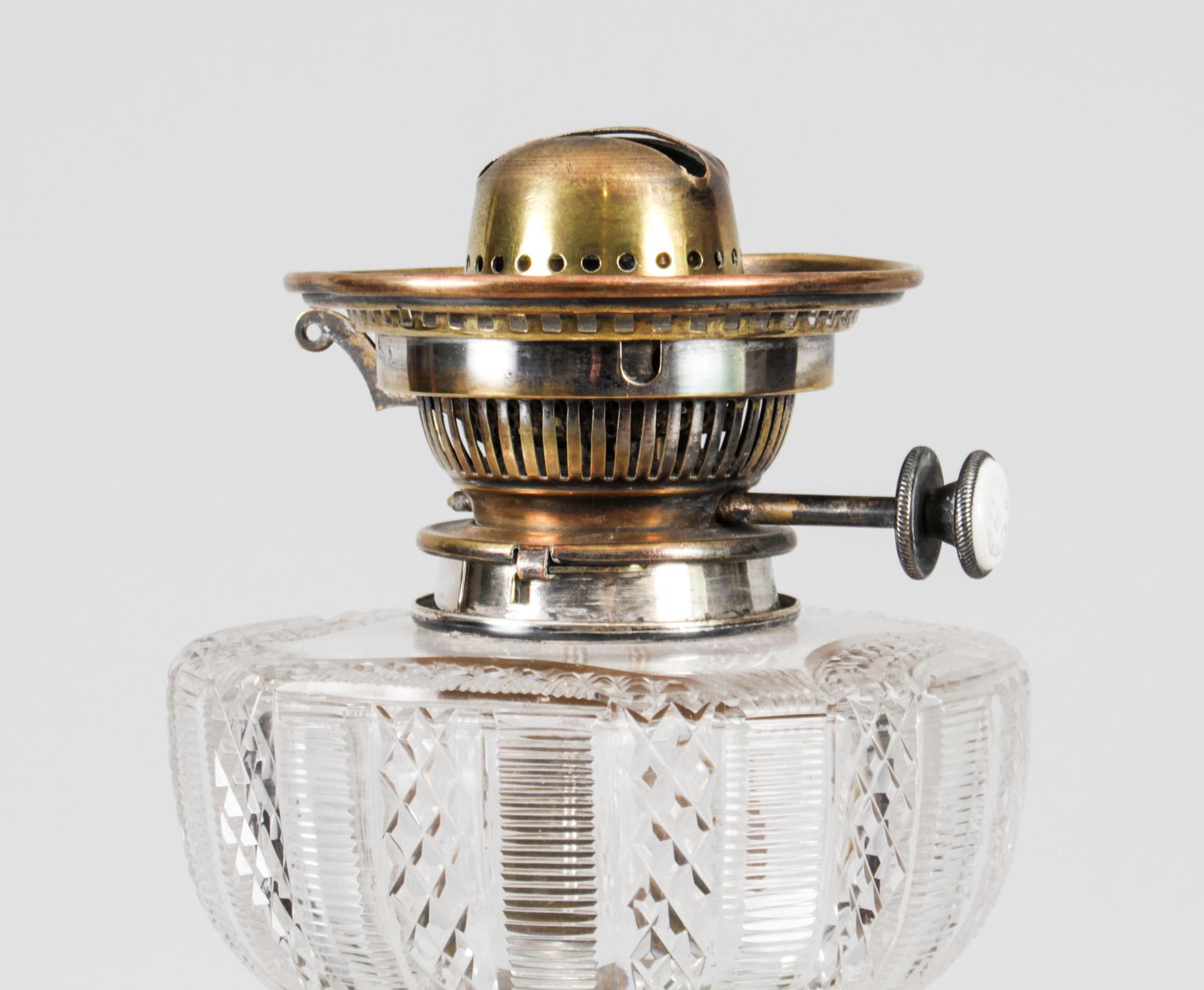 Antique Edwardian Sterling Silver Corinthian Column Table Lamp, 1904 6
