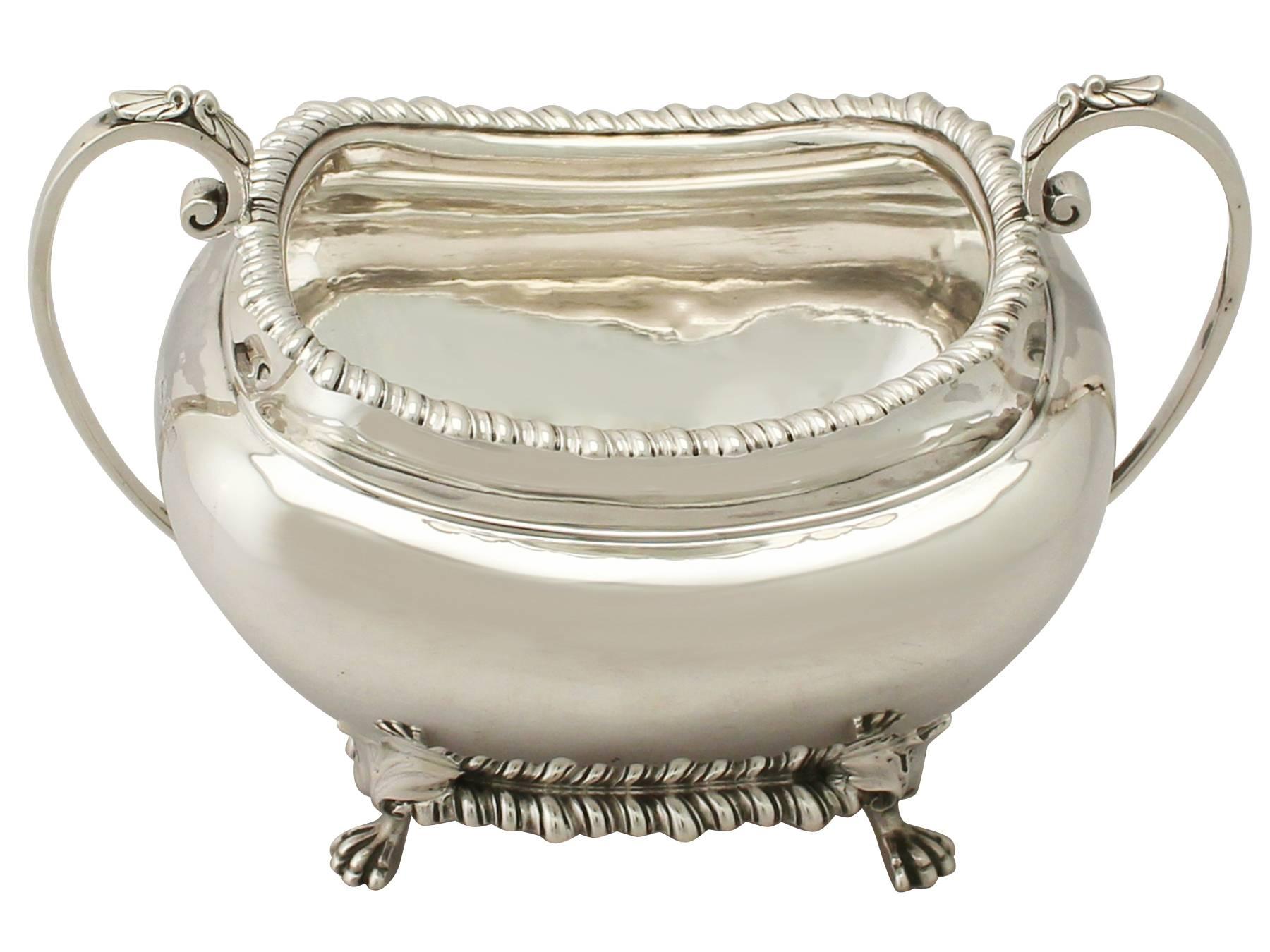 English Antique Edwardian Sterling Silver Cream Jug or Creamer and Sugar Bowl For Sale