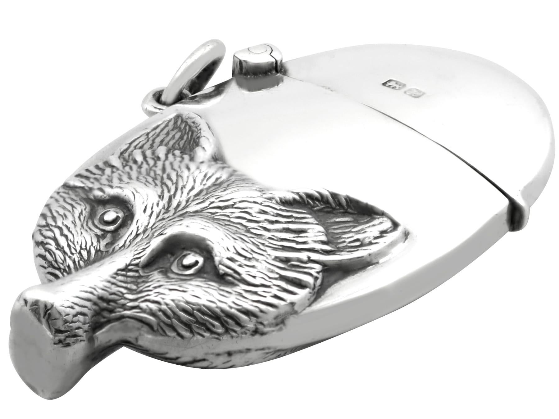 Antico astuccio in argento Sterling Edwardian Fox Vesta (1908) in vendita 1