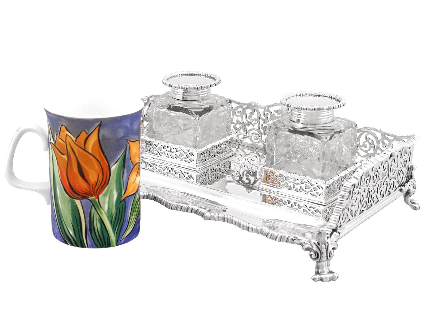 An exceptional, fine and impressive antique Edwardian English sterling silver gallery inkstand made by Edward Barnard & Sons Ltd an addition to our ornamental silverware collection.

This exceptional antique Edwardian sterling silver desk