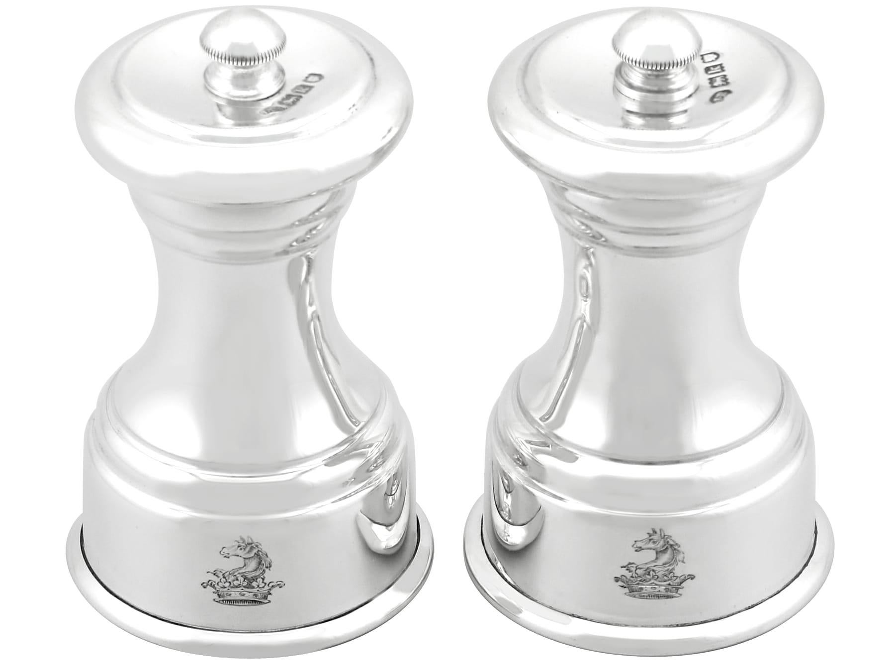Early 20th Century Antique Edwardian Sterling Silver Pepper Grinders (1905) For Sale