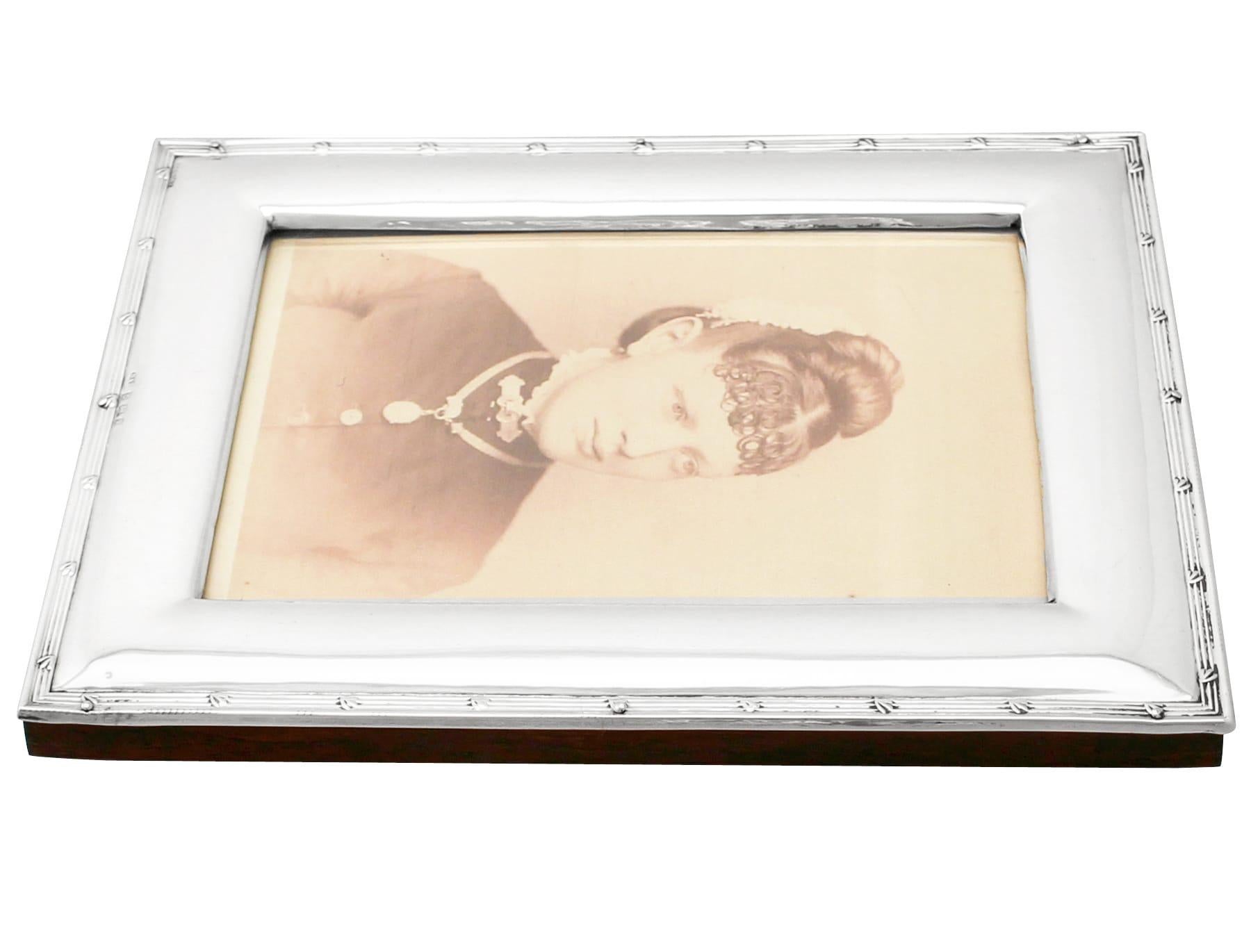Early 20th Century Antique Edwardian Sterling Silver Photograph Frame by Deakin & Francis For Sale