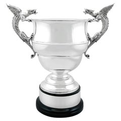 Ancienne tasse de présentation édouardienne en argent sterling et socle (1906)