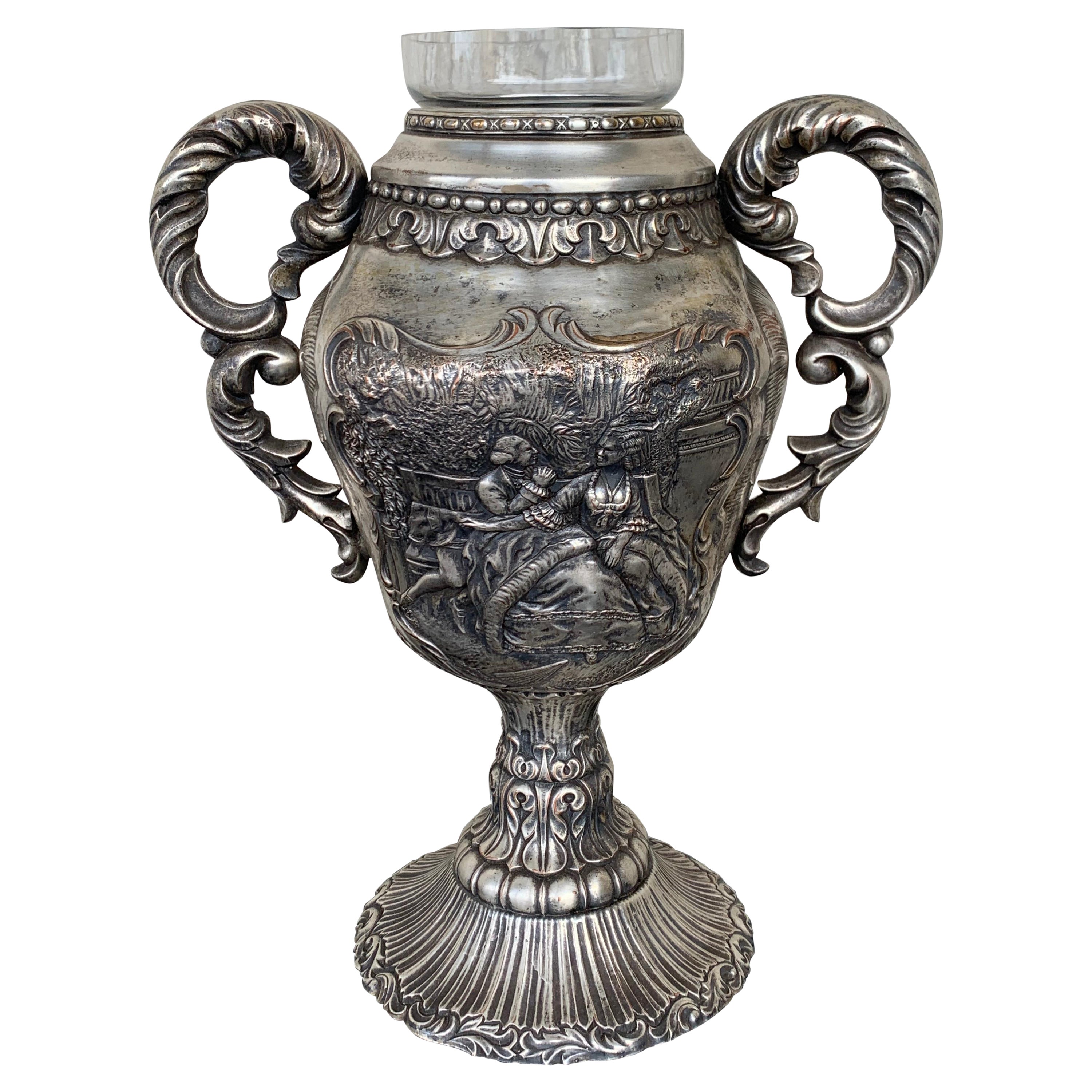 Antigua copa de presentación eduardiana de plata de ley con cristal interior