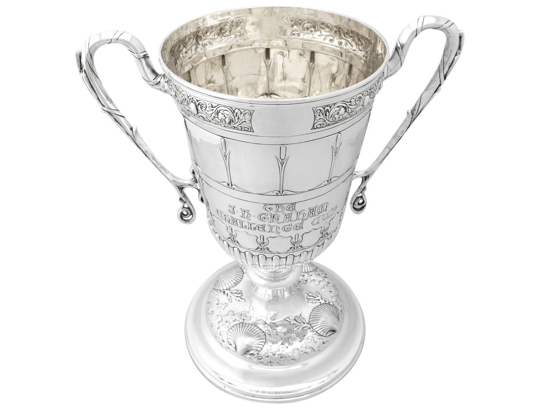 Coppa di presentazione o di champagne e coperchio in argento sterling di epoca edoardiana In condizioni ottime in vendita a Jesmond, Newcastle Upon Tyne
