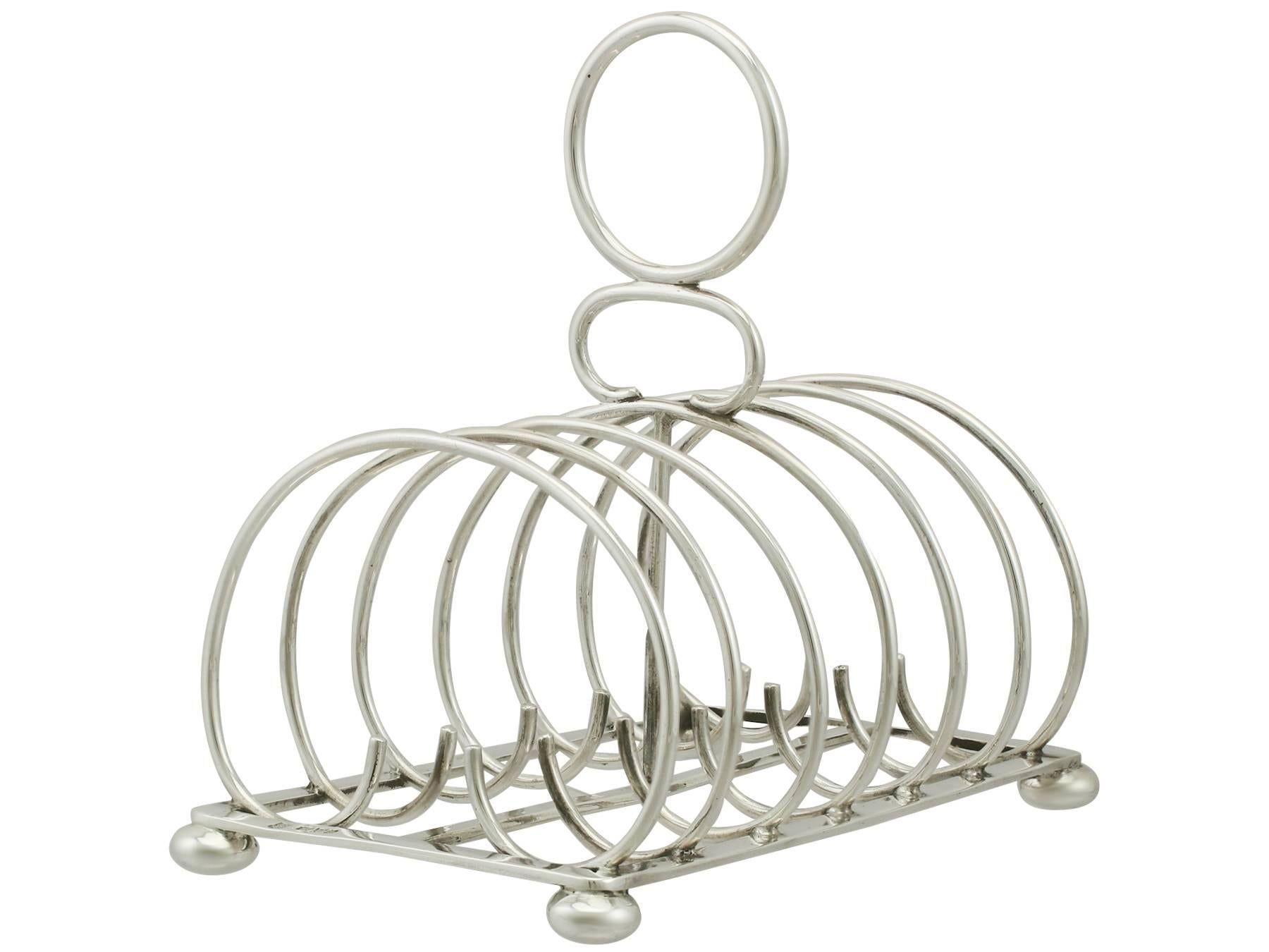 Antique Edwardian Sterling Silver Toast Rack In Excellent Condition In Jesmond, Newcastle Upon Tyne