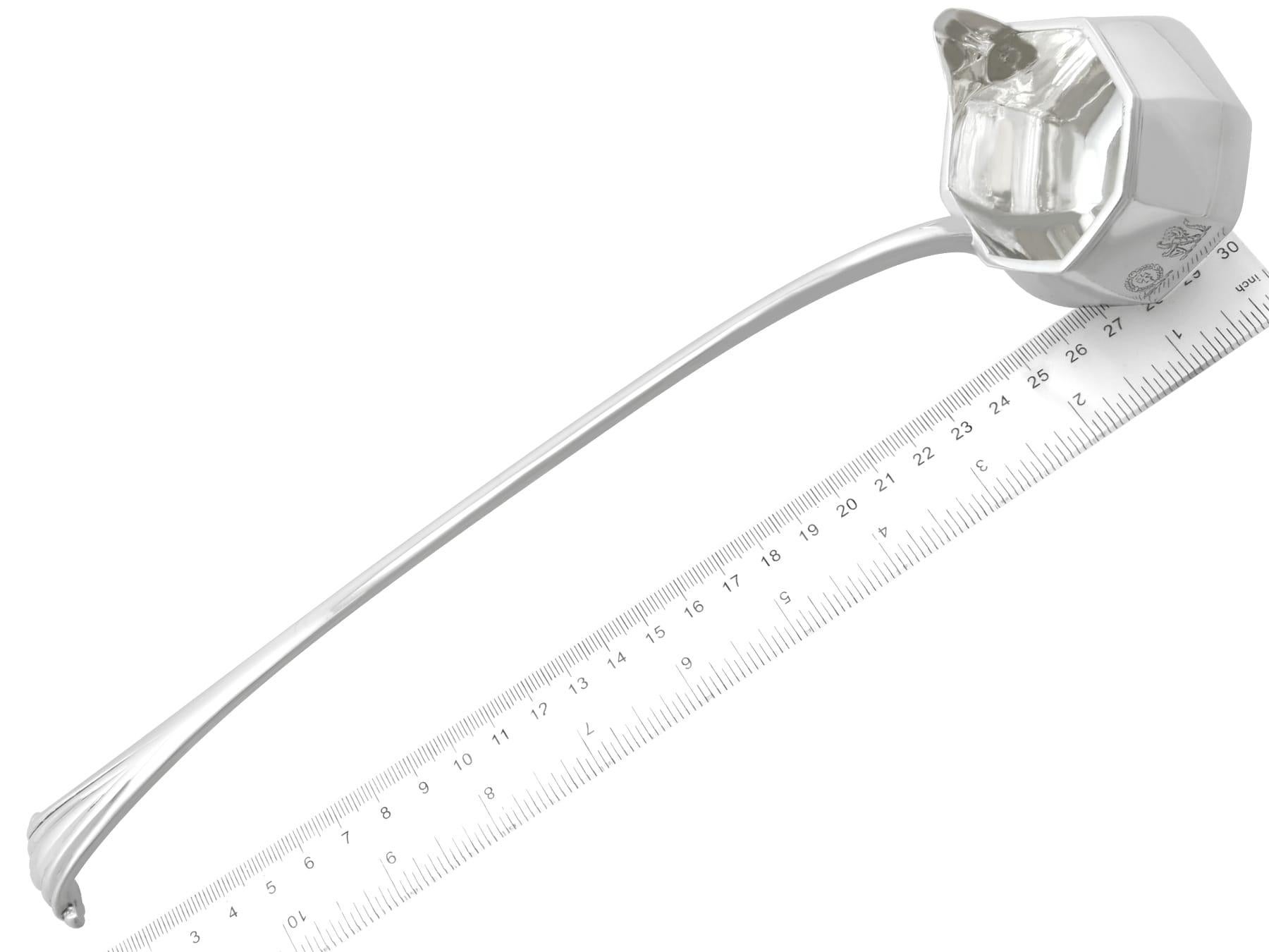 Antiguo cucharón eduardiano de plata de ley 2