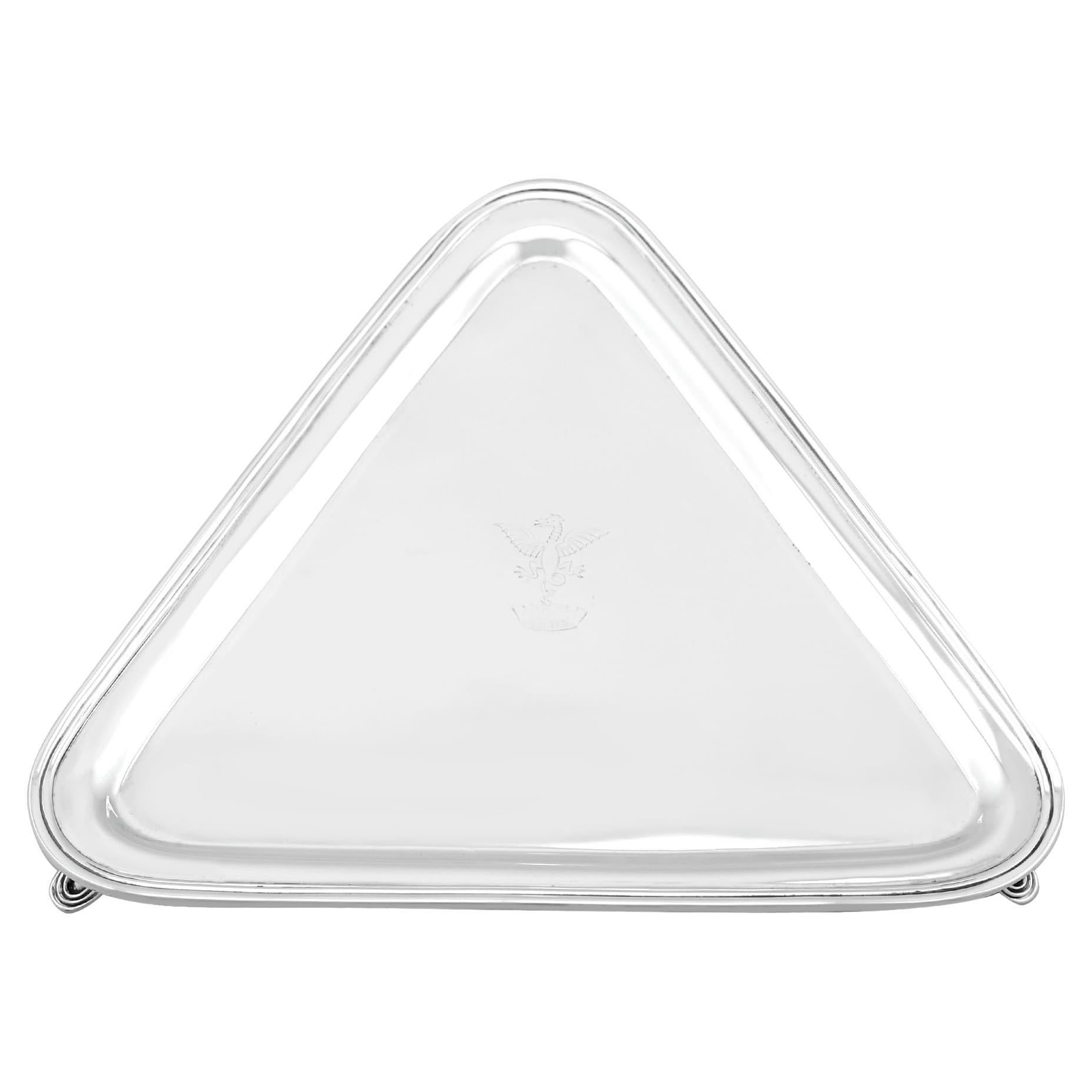 Antico salverino triangolare in argento sterling edoardiano