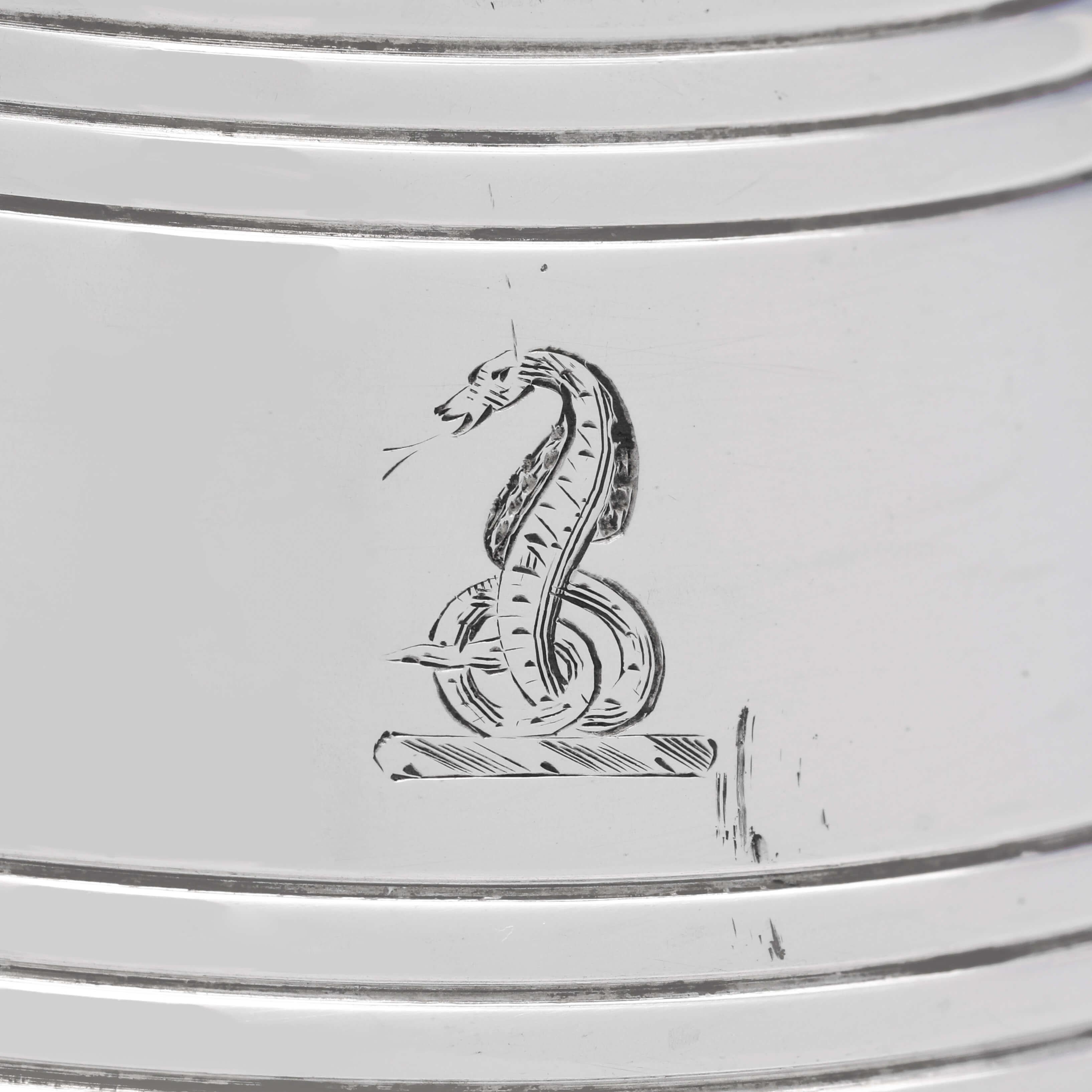 Édouardien Ancienne bouilloire à vin édouardienne en argent sterling fabriquée par Carrington & Co en 1903