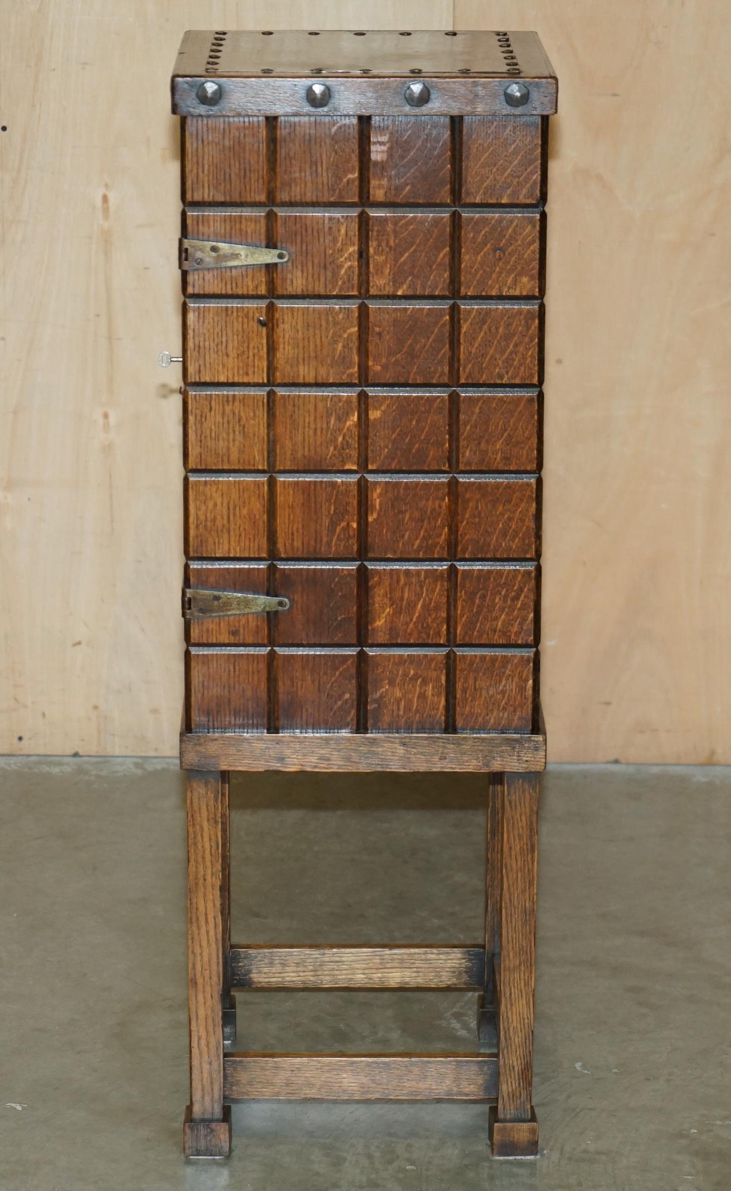 ANTIQUE ABINET DE SMOKING STICKLEY BROTHERS COPPER CELLARETTE DRiNKS Édouardien en vente 8