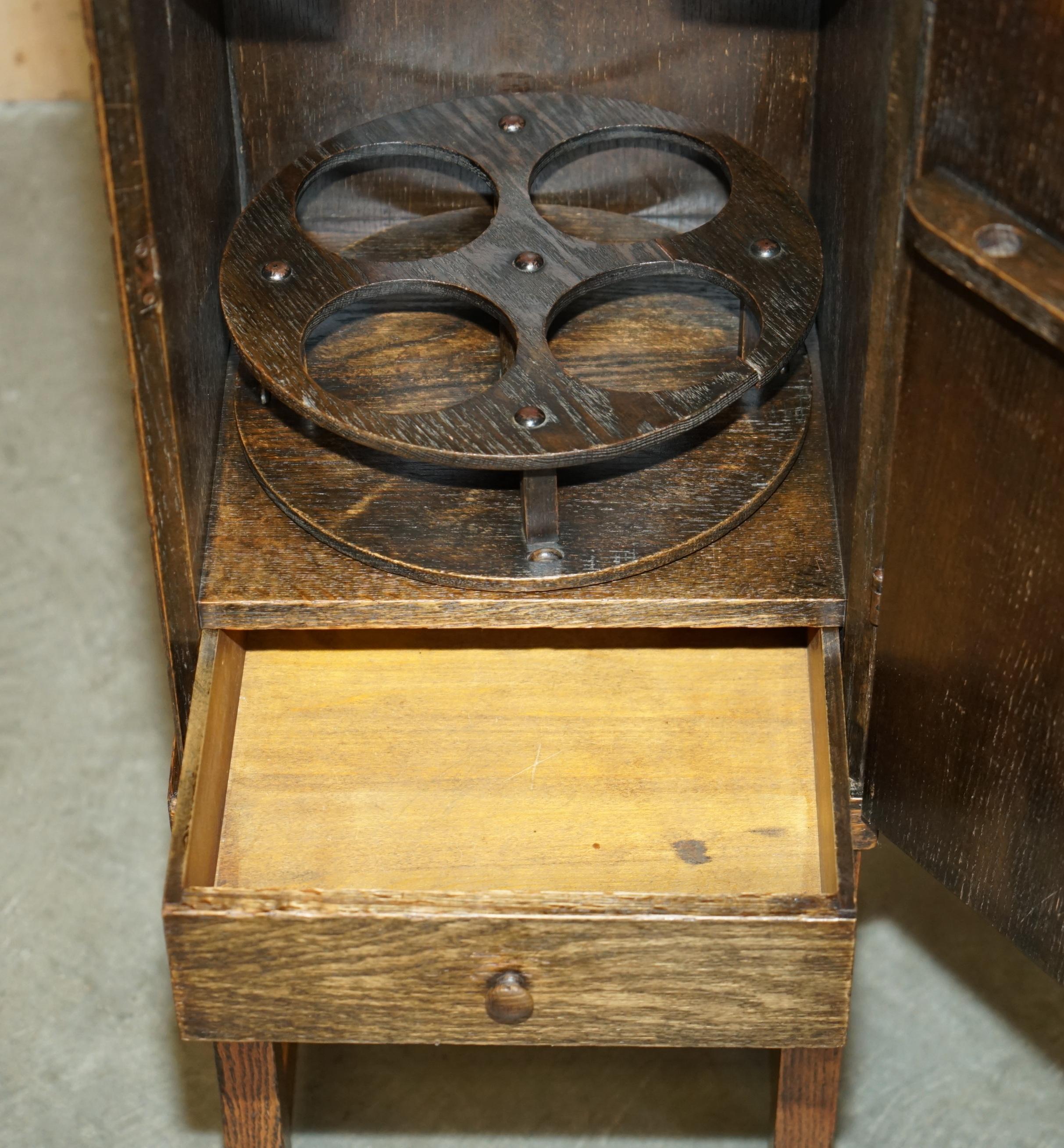 ANTIQUE ABINET DE SMOKING STICKLEY BROTHERS COPPER CELLARETTE DRiNKS Édouardien en vente 11
