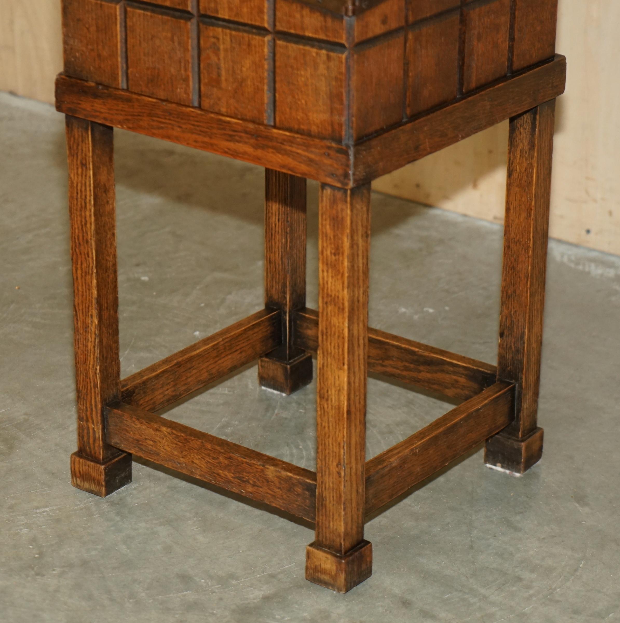 Cuivre ANTIQUE ABINET DE SMOKING STICKLEY BROTHERS COPPER CELLARETTE DRiNKS Édouardien en vente