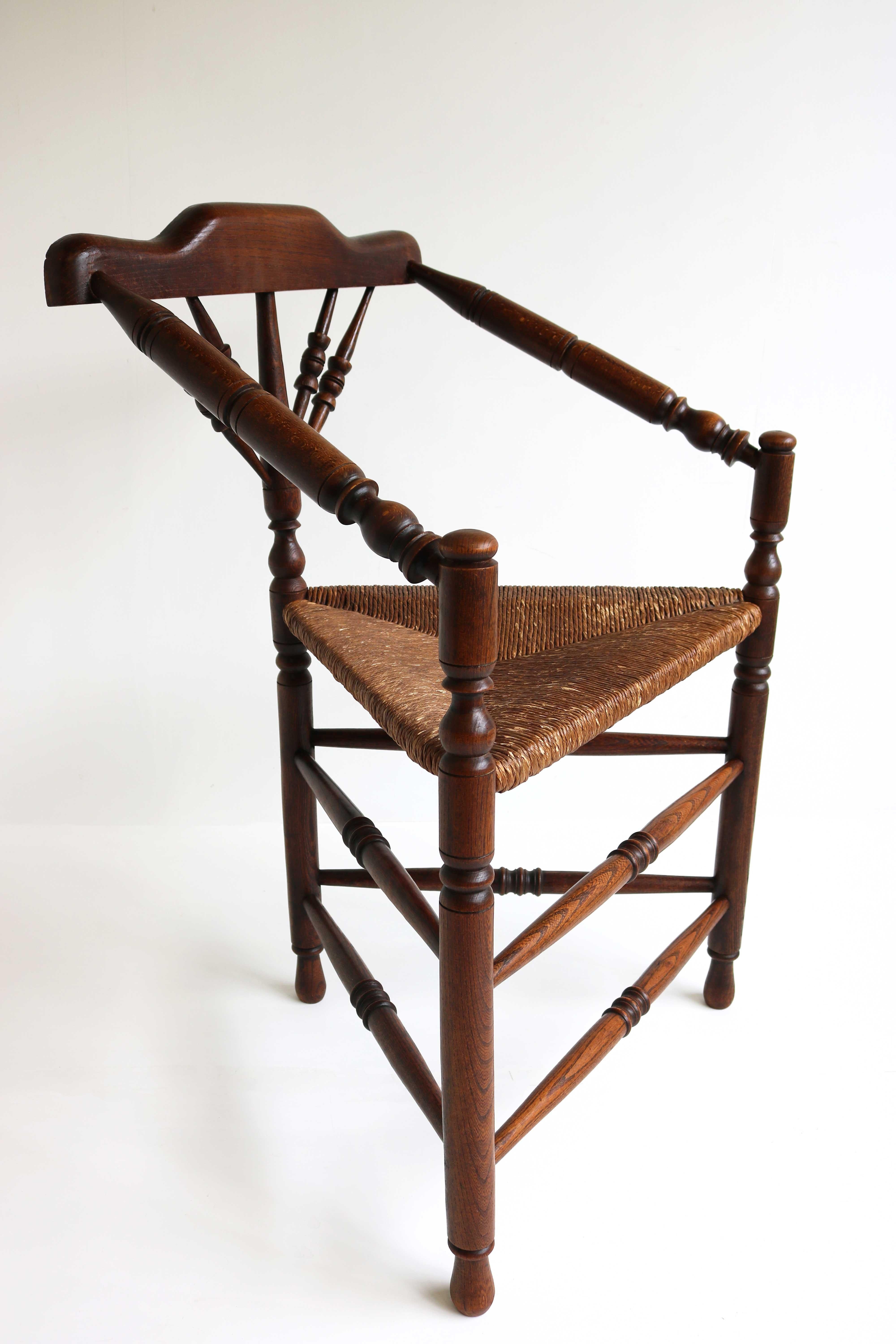 Antiker dreieckiger Ecksessel im edwardianischen Stil, Binsensitz-Sessel, 1900 (Handgefertigt) im Angebot