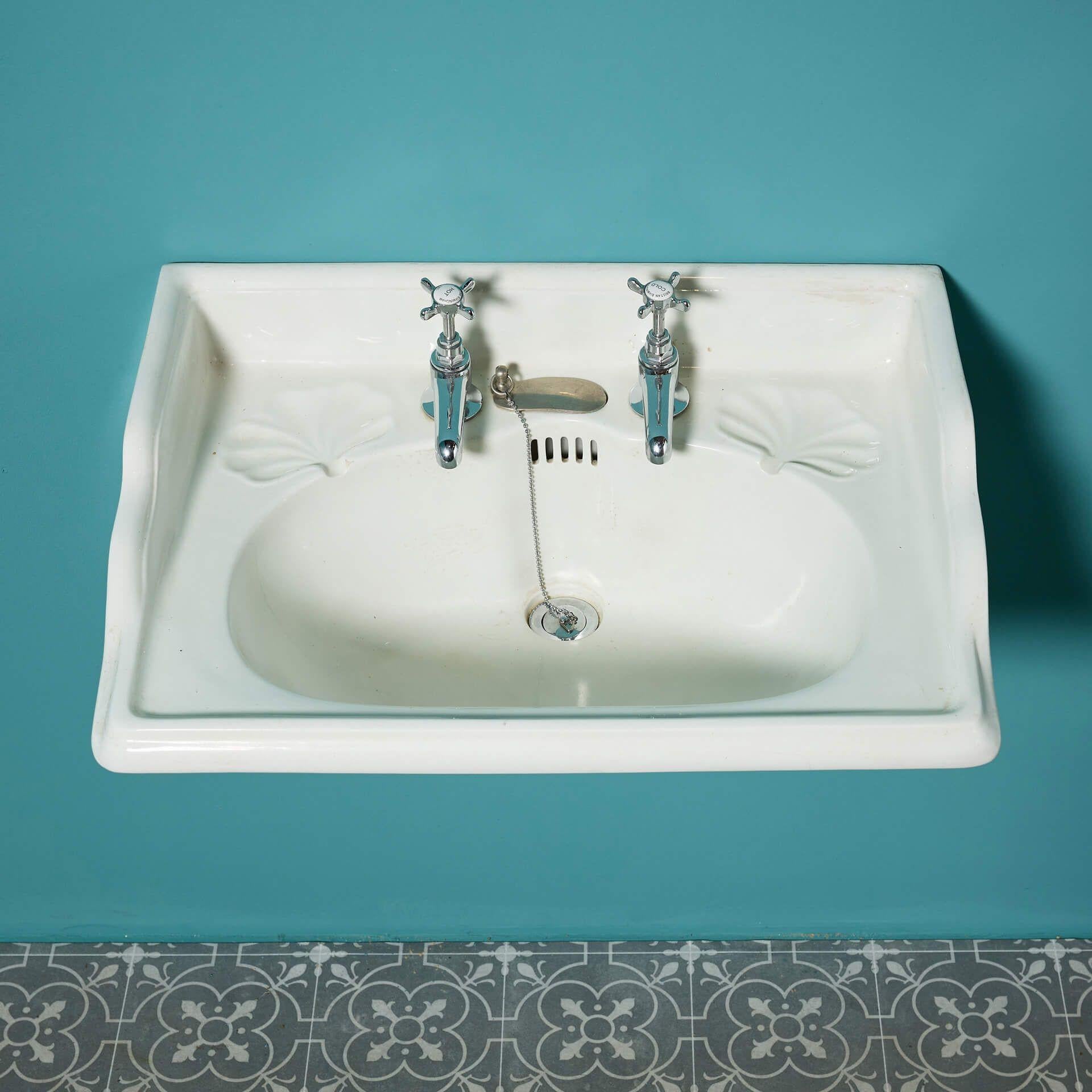 Evier mural ancien en céramique de style édouardien État moyen - En vente à Wormelow, Herefordshire