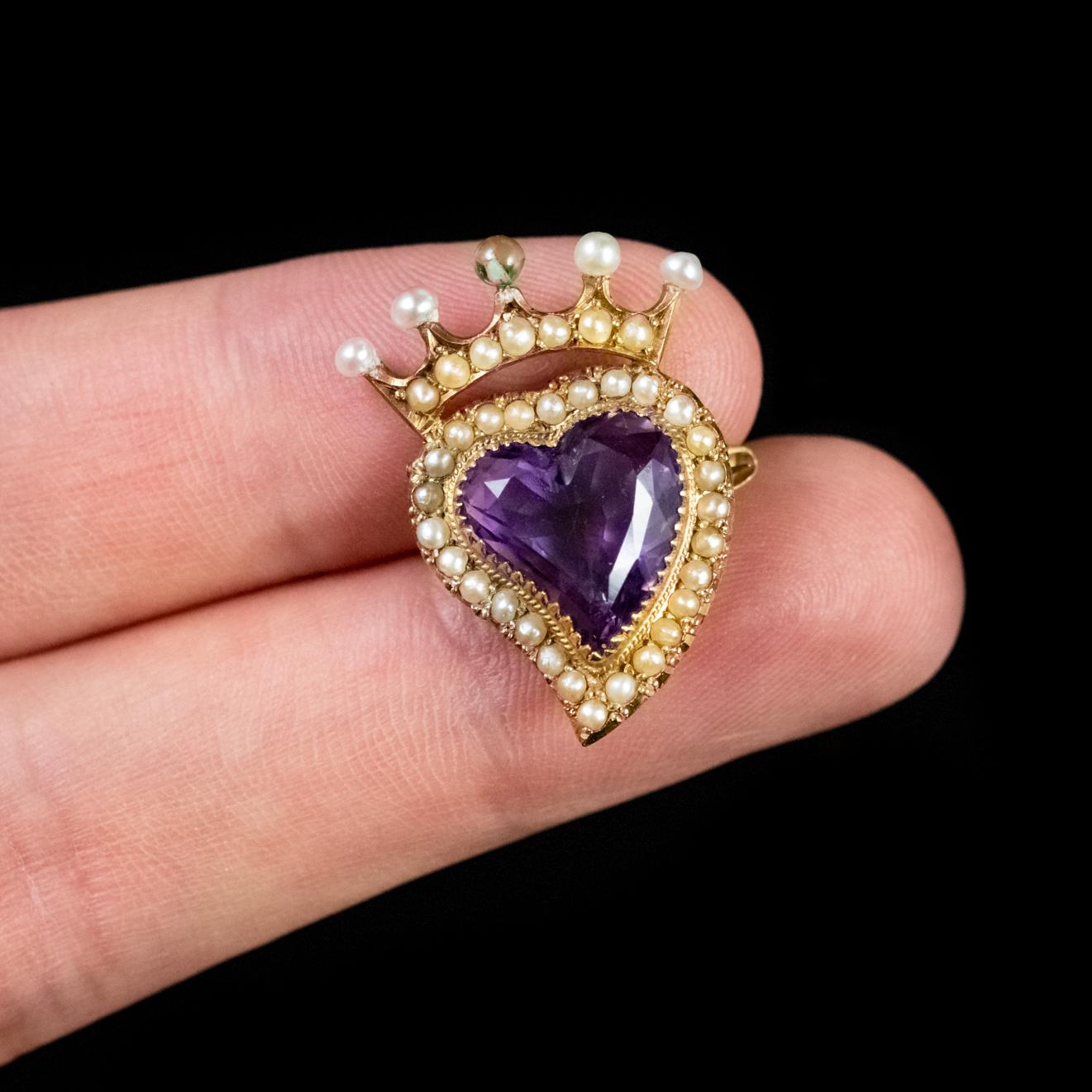 Antique Edwardian Suffragette Amethyst 15Ct Gold circa 1910 Witches Heart Brooch In Good Condition For Sale In Lancaster, Lancashire