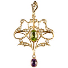 Antique Edwardian Suffragette Pendant Peridot 9 Carat Gold, circa 1910