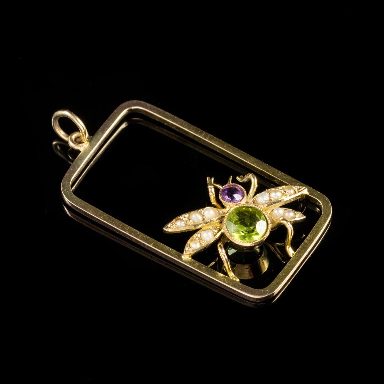 Antique Edwardian Suffragette Peridot Bee Pendant, circa 1915 In Good Condition For Sale In Lancaster, Lancashire