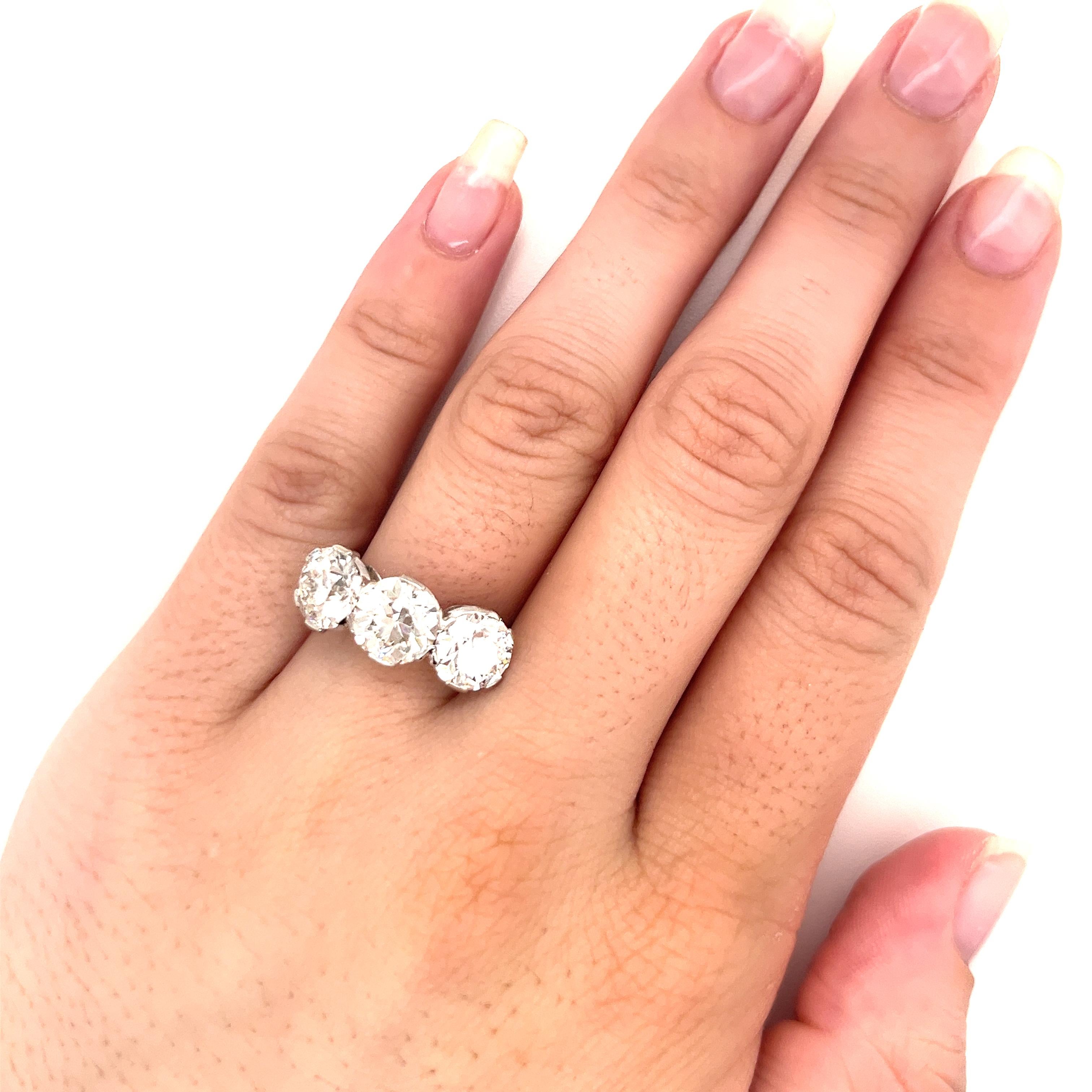 Women's Antique Edwardian Three-Stone Diamond Ring 5.37cts For Sale