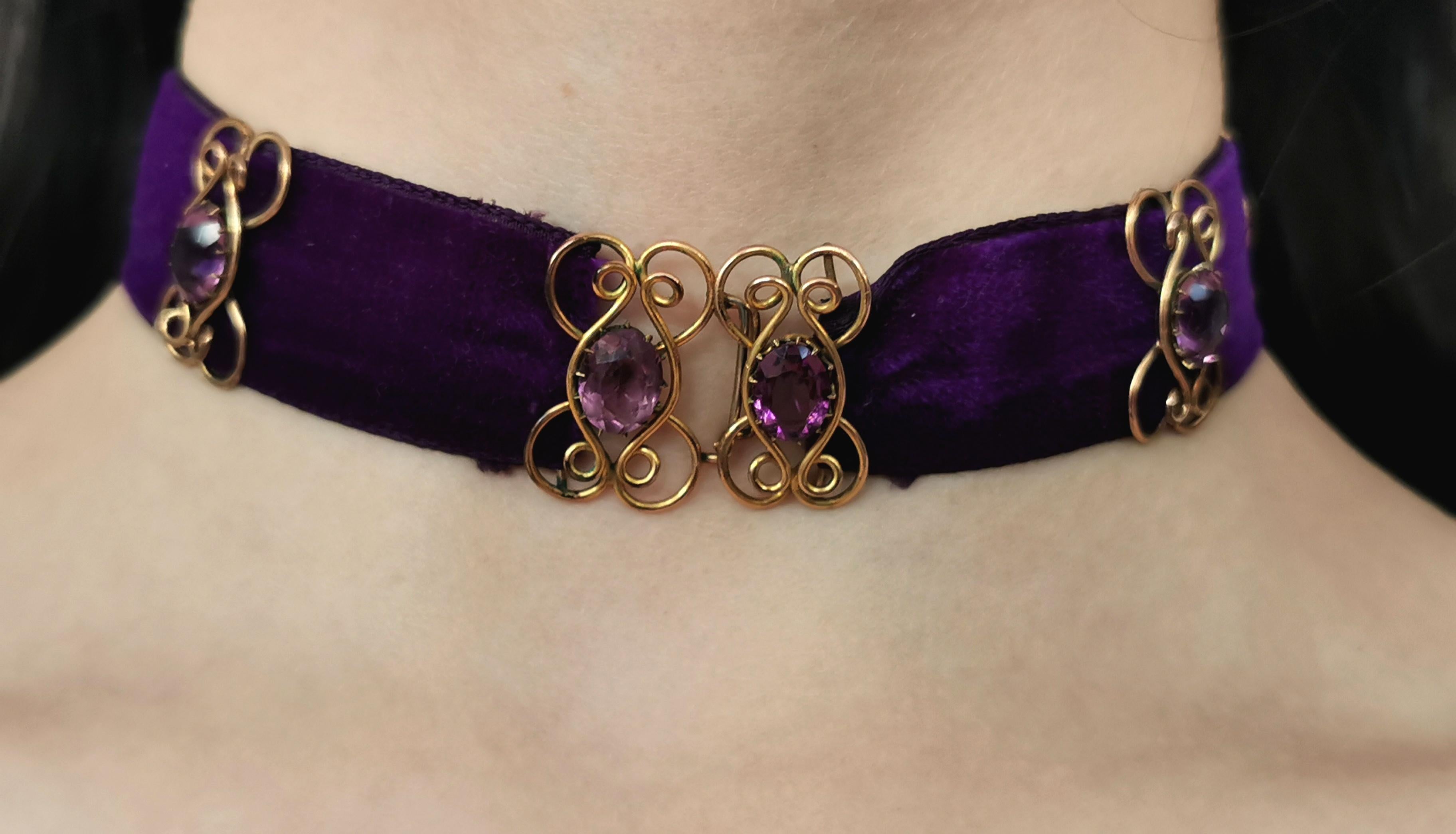 vivienne westwood velvet choker