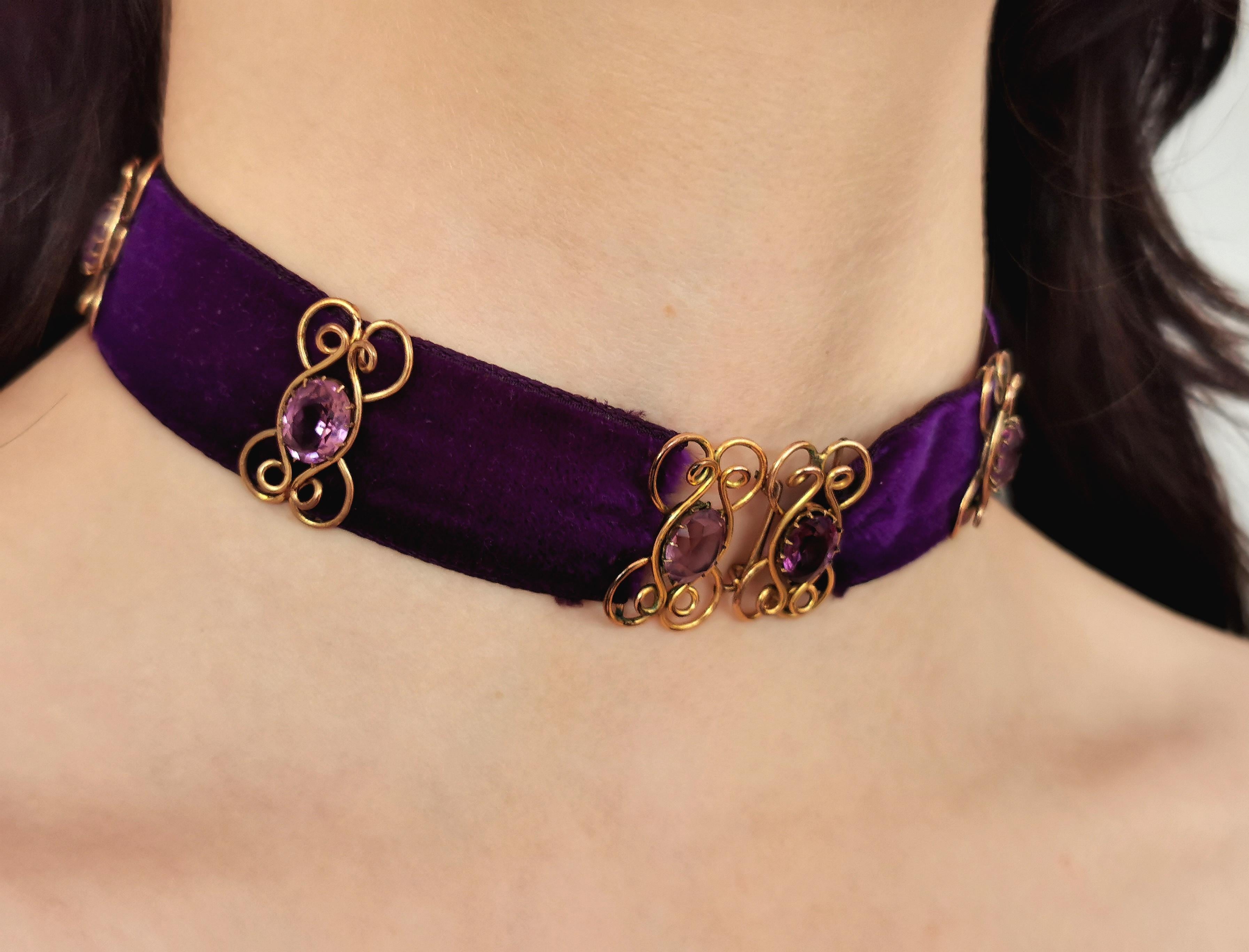 purple velvet choker