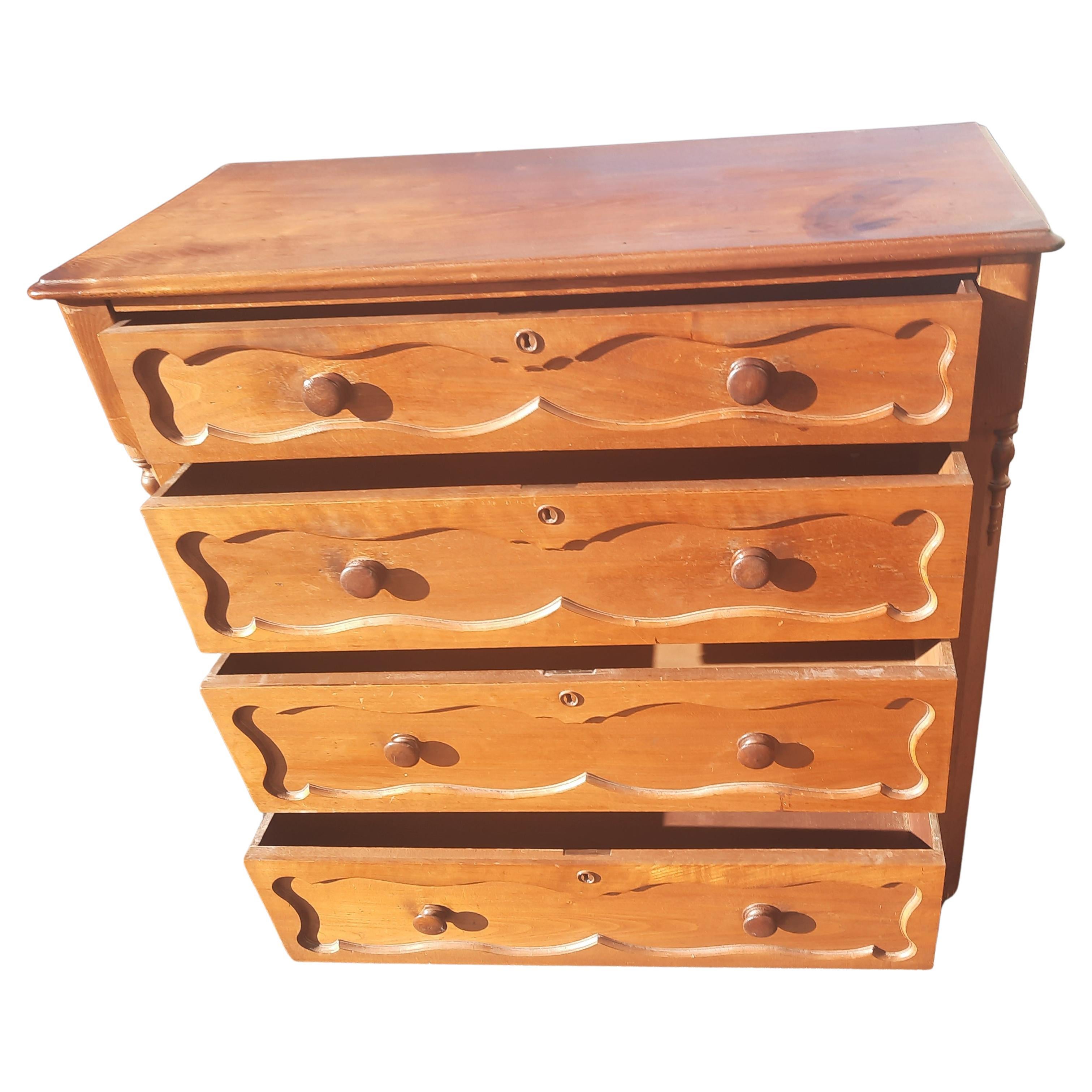American Antique Edwardian Walnut Chest of Drawers on Wheels, circa 1920s For Sale