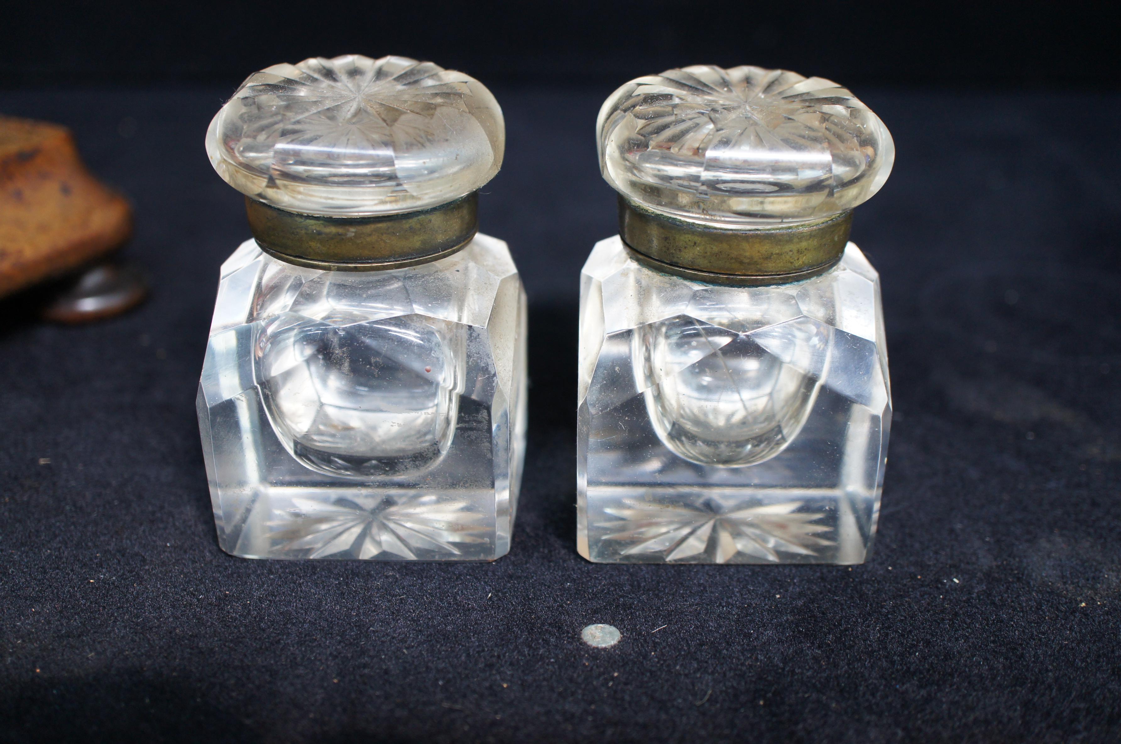 Crystal Antique Edwardian Walnut Double Inkwell Handled Footed Writing Desktop Caddy For Sale