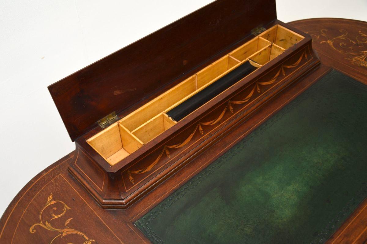 Cuir Bureau ancien de style édouardien en vente