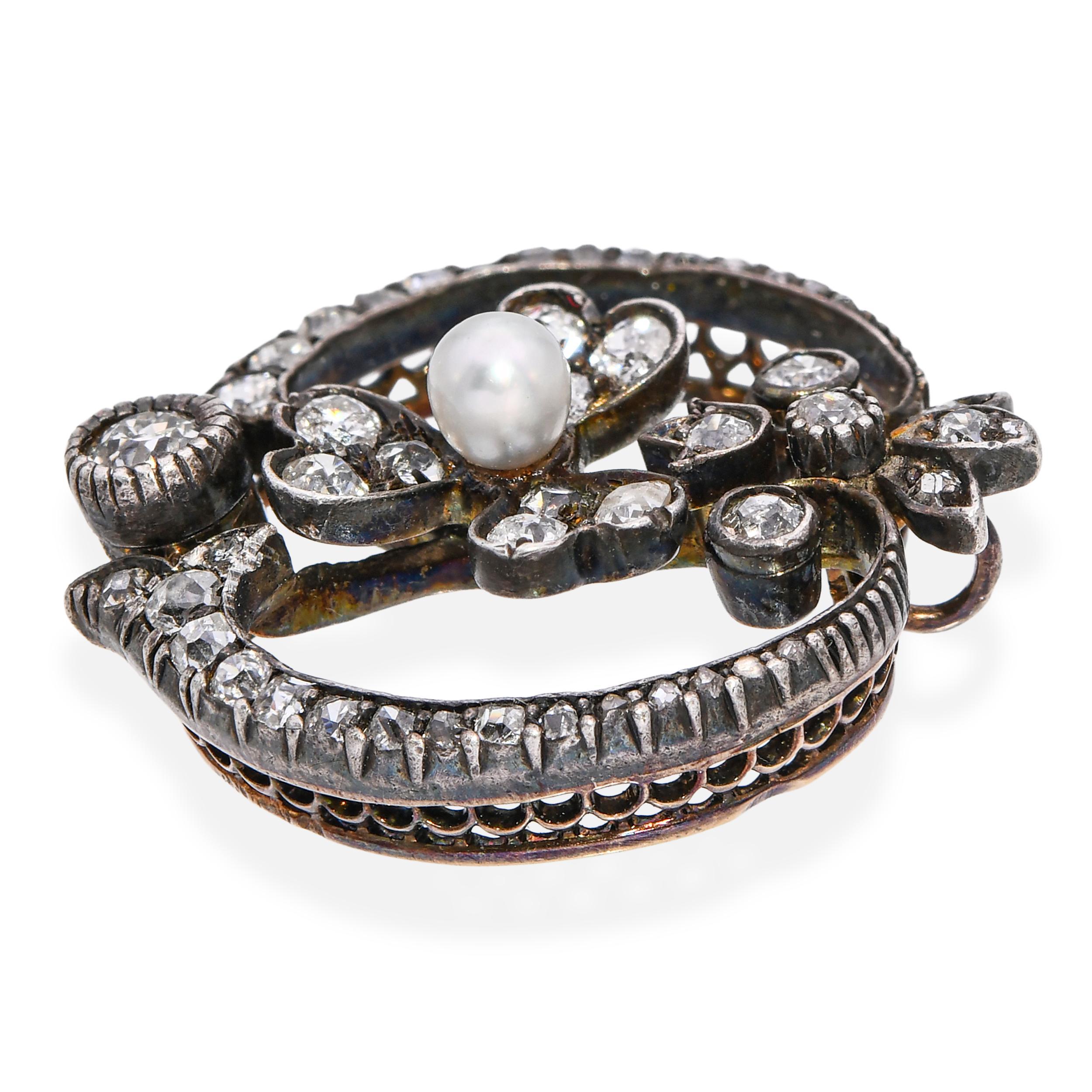 Pendentif ancien édouardien en or jaune et argent avec diamant et perle naturelle Bon état - En vente à New York, NY