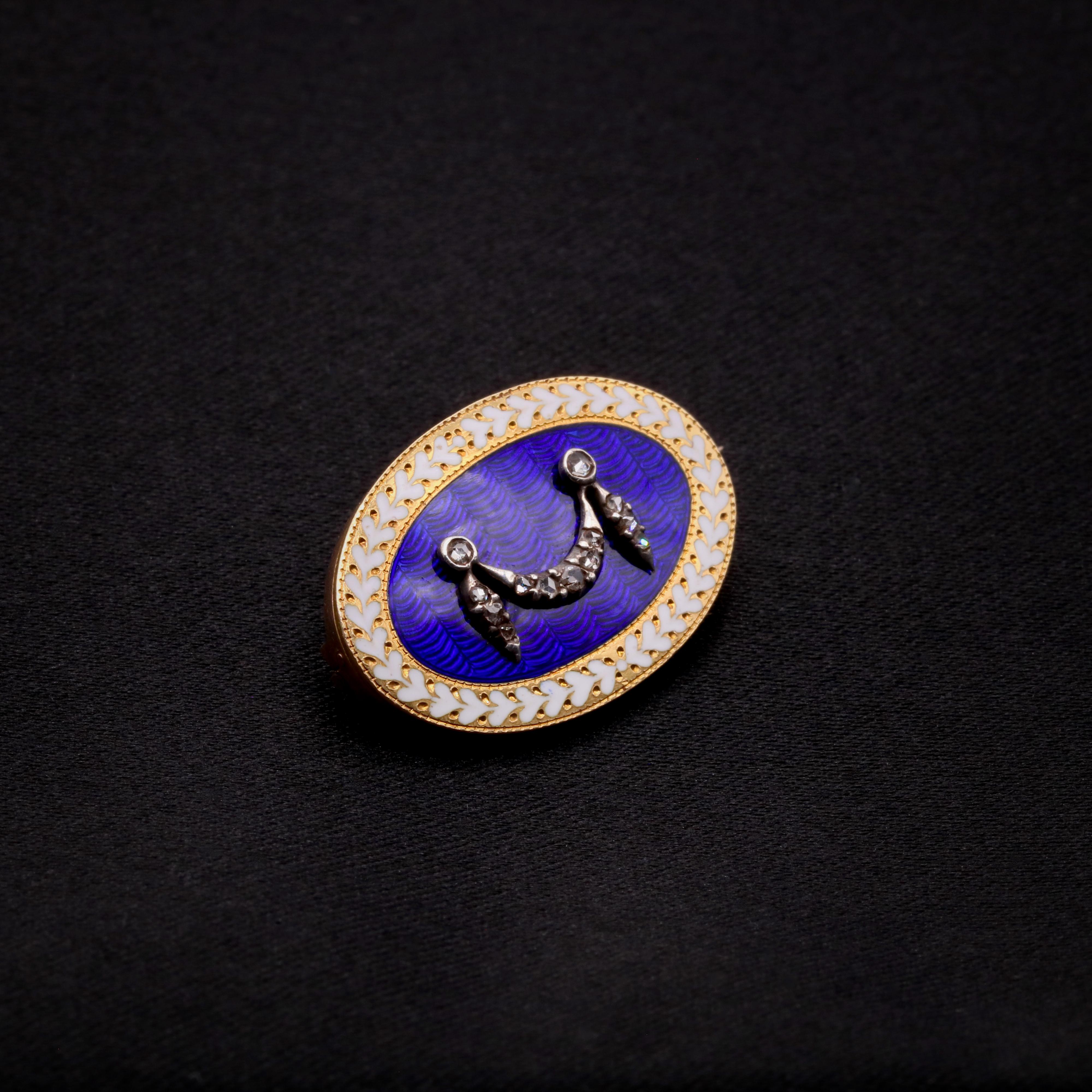 Antique Edwardian Yellow Gold & Silver Diamond and Enamel Garrard Brooch In Good Condition For Sale In Staines-Upon-Thames, GB