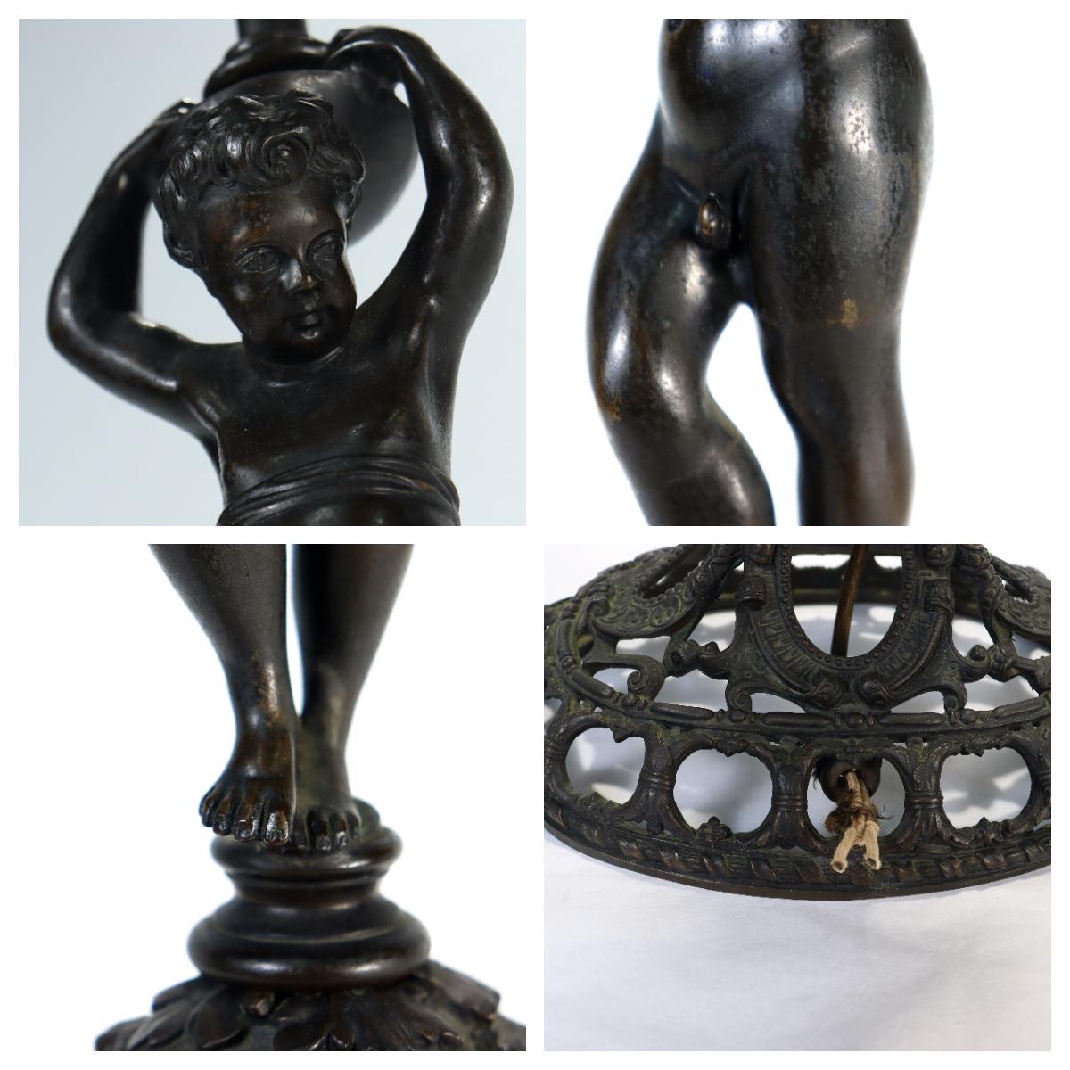 Antico E. F. A. Lampada da tavolo Caldwell in bronzo con cherubino in vendita 11