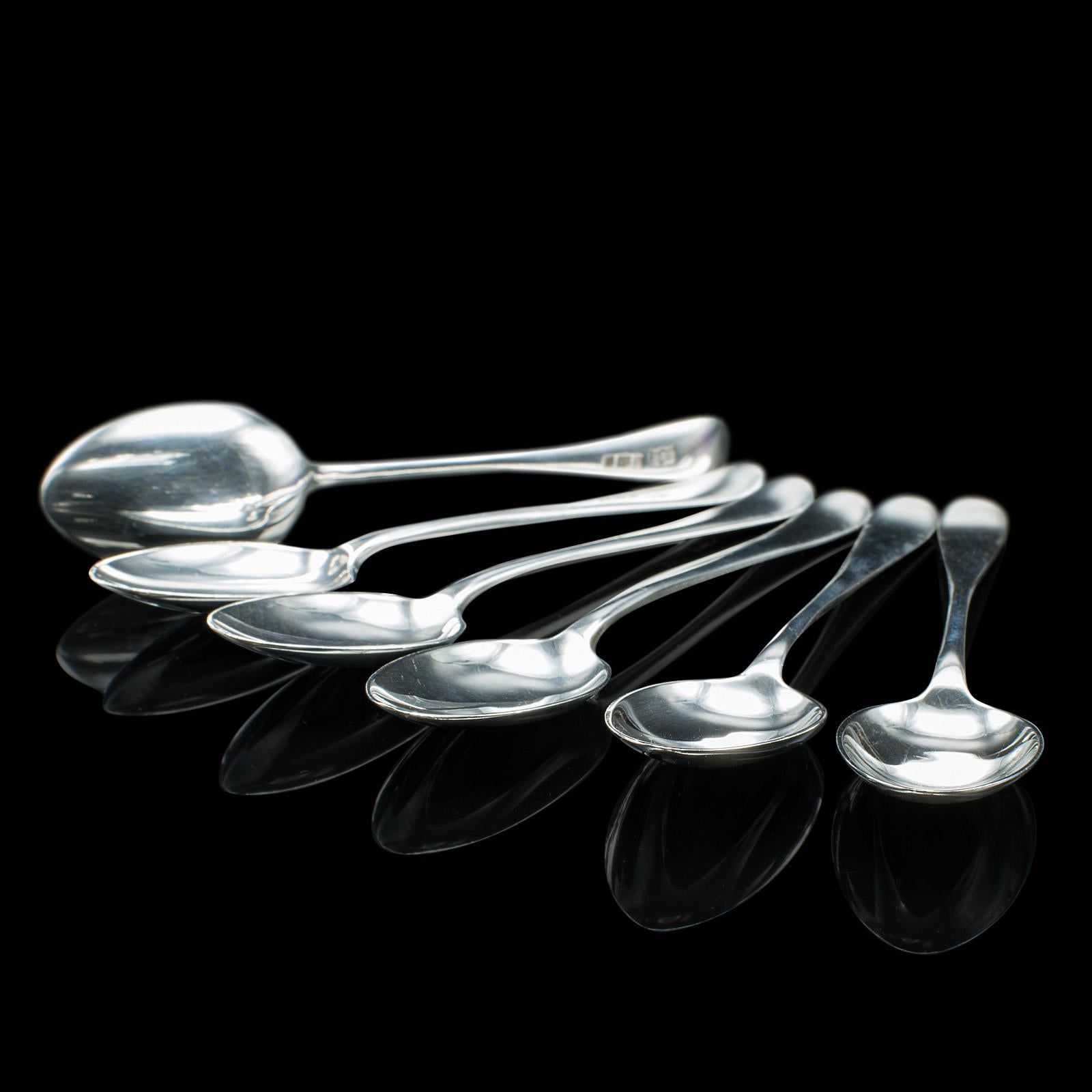 Placcato argento Antico portauovo a carosello, inglese, piatto d'argento, servizio da colazione, vittoriano in vendita