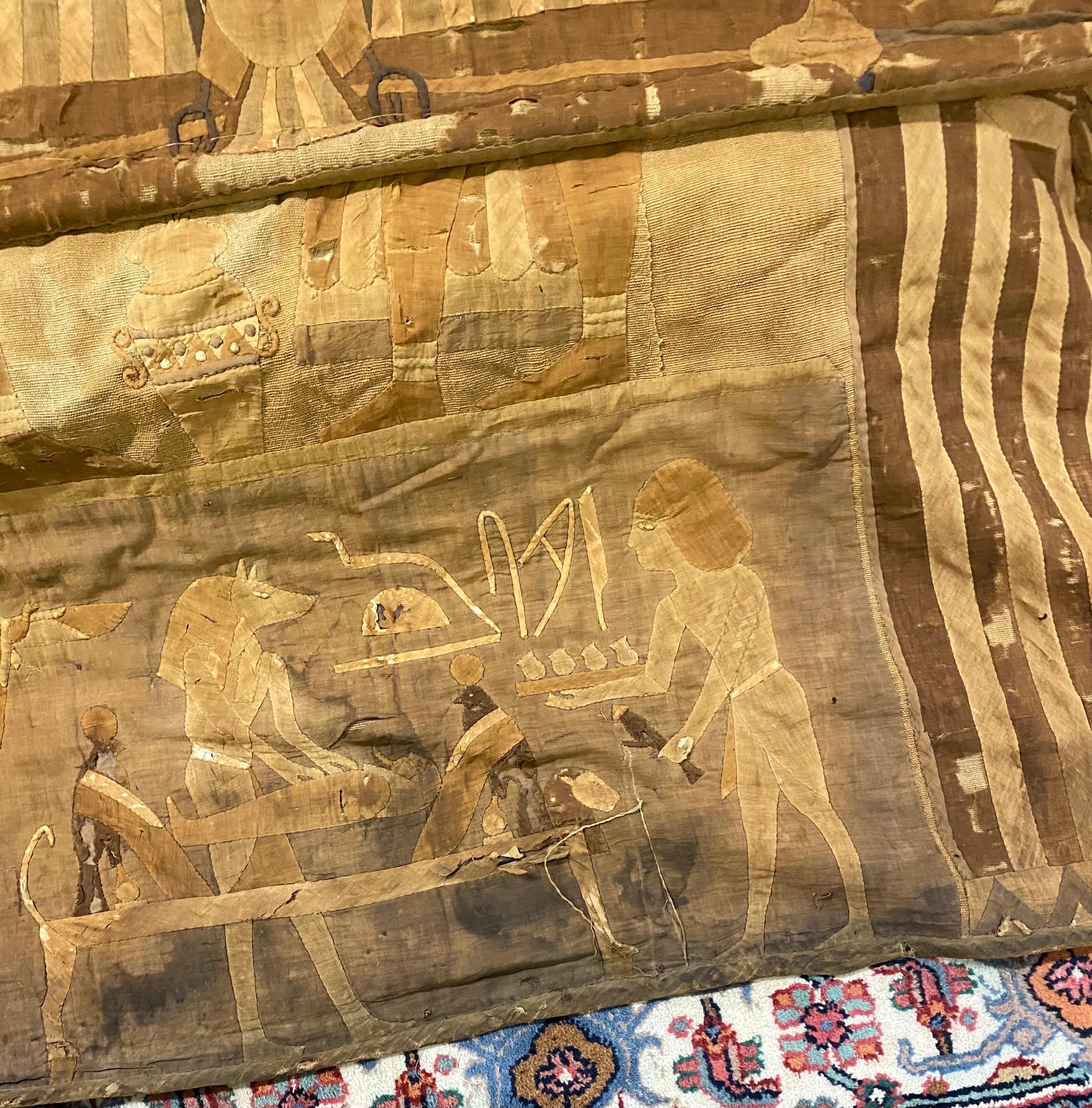Antiker ägyptischer französischer Textilteppich aus Ägypten im Angebot 6