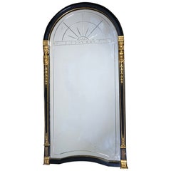 Espejo de tocador antiguo de estilo neoeegipcio, negro y dorado, con grabados y forma arqueada, estilo veneciano, 40"