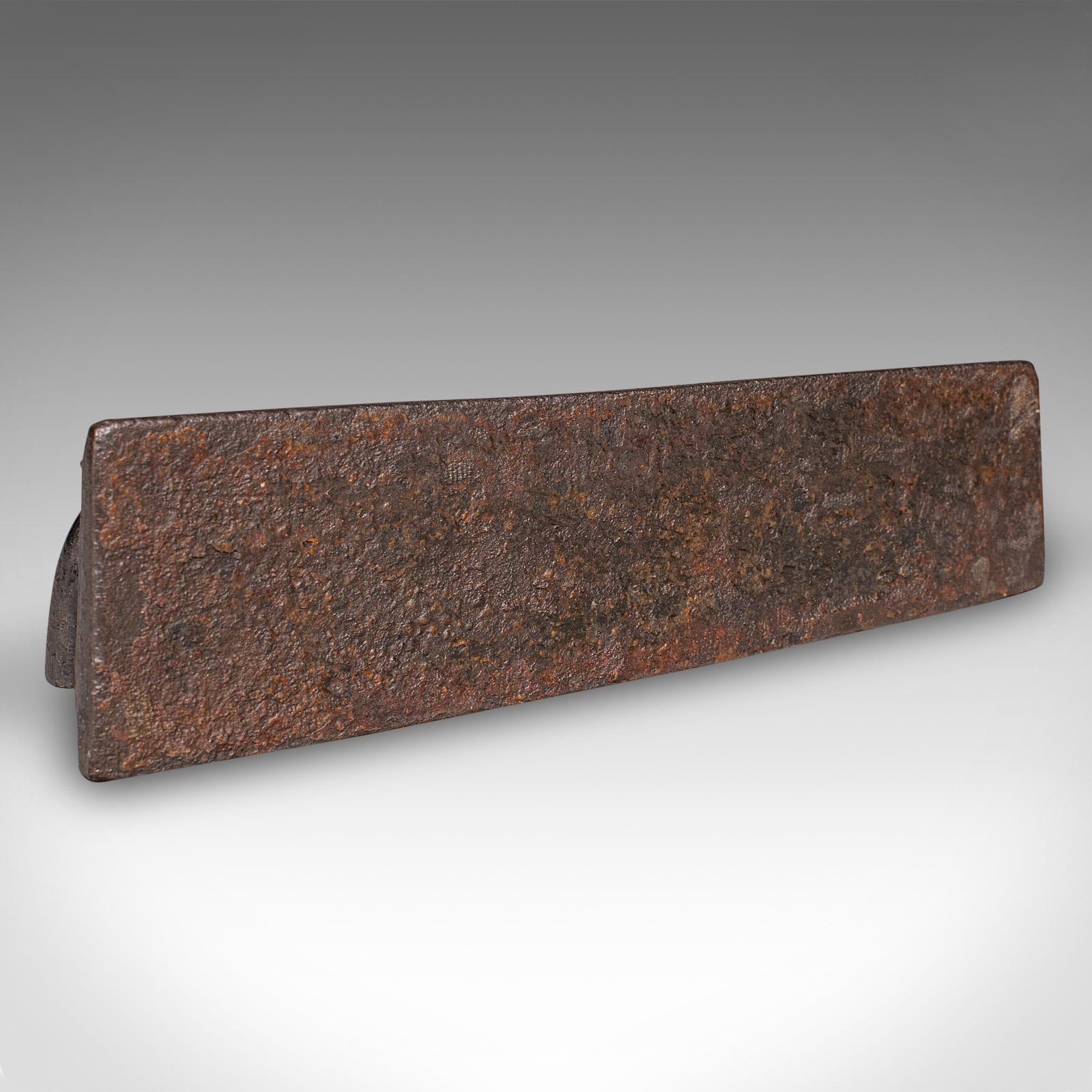 Antique Egyptian Revival Doorstop, English Cast Iron Sphinx, Regency, Circa 1830 For Sale 6
