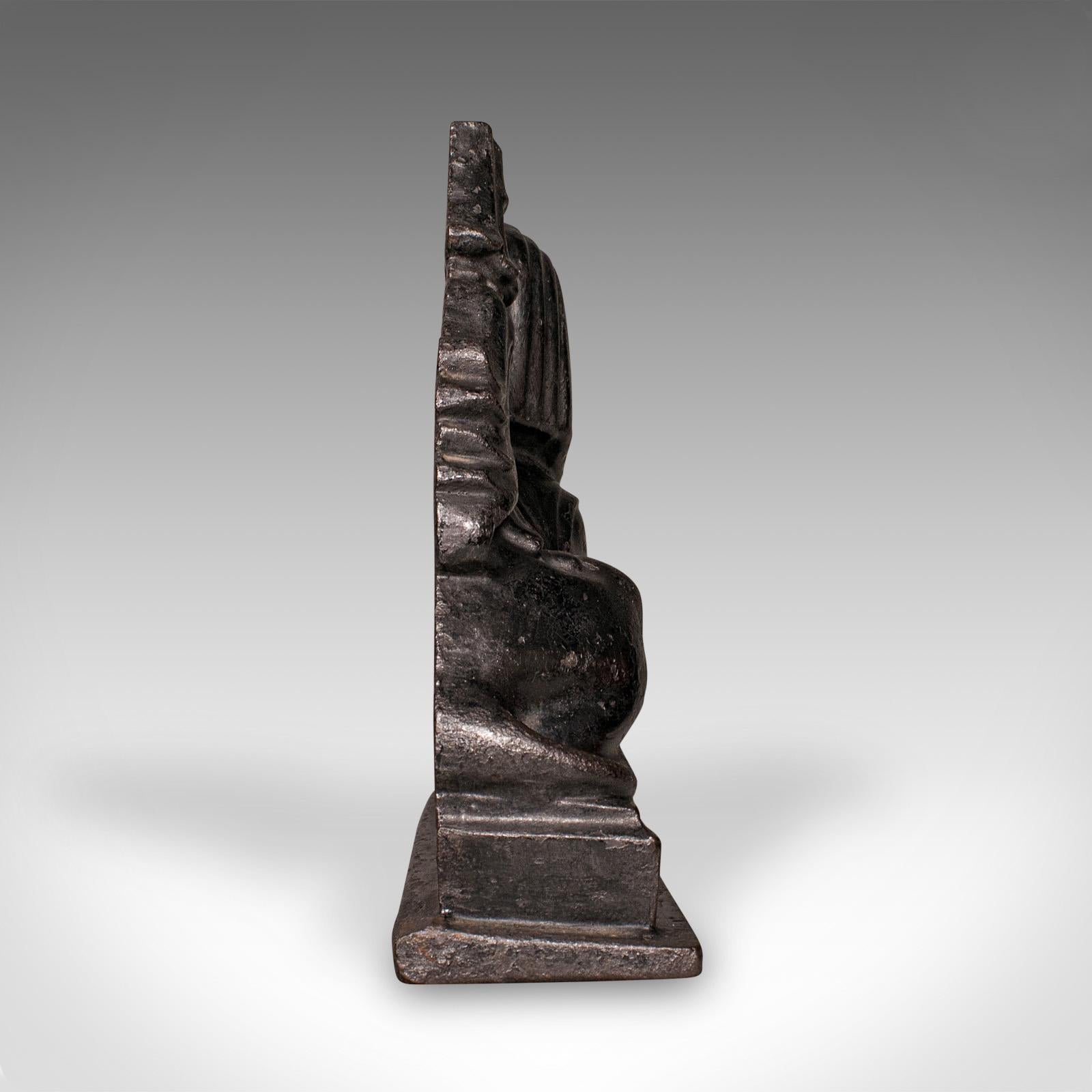 Antique Egyptian Revival Doorstop, English Cast Iron Sphinx, Regency, Circa 1830 For Sale 1