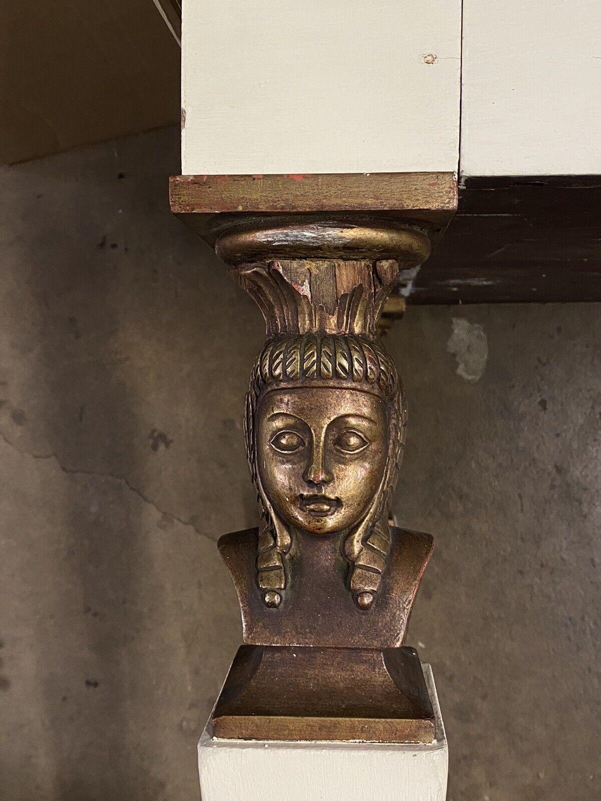 Antike ägyptische Revival-Stil grünes Leder oben figuralen 3 Schublade Konsolentisch im Angebot 6