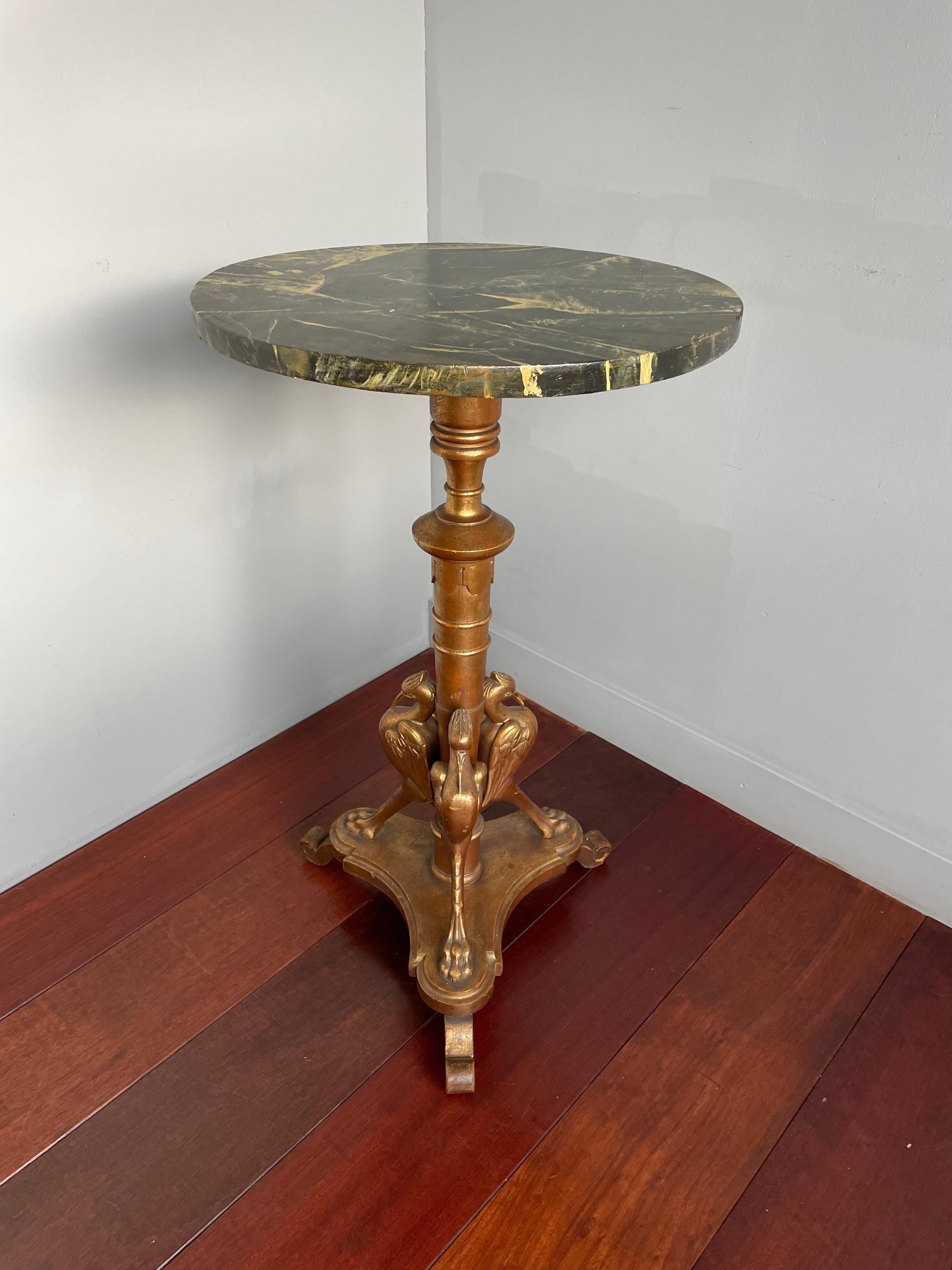 Antique Egyptian Revival Table with Sacred Ibis Sculptures, Symbol for God Thoth In Good Condition For Sale In Lisse, NL
