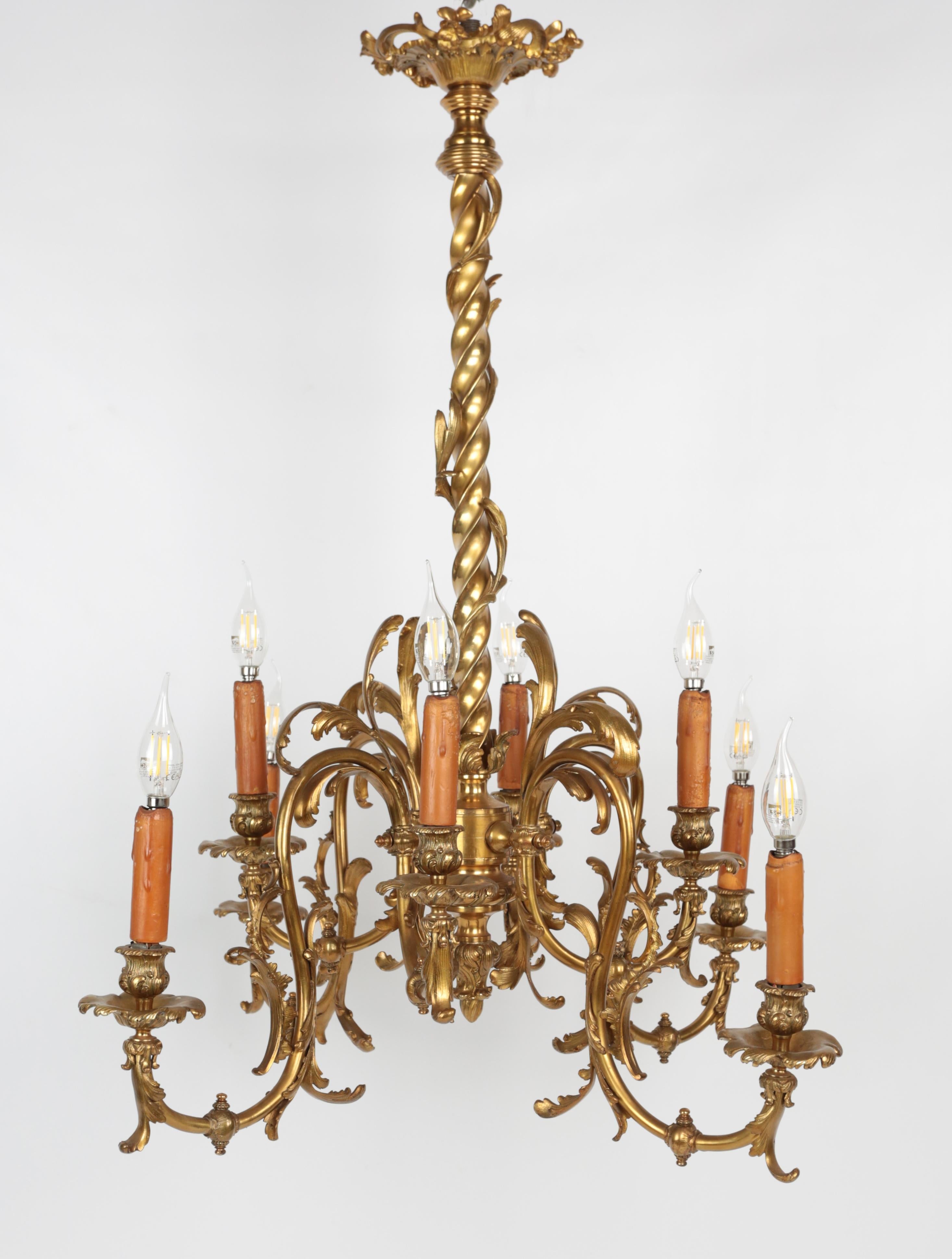 Antique electrified bronze chandelier For Sale 1