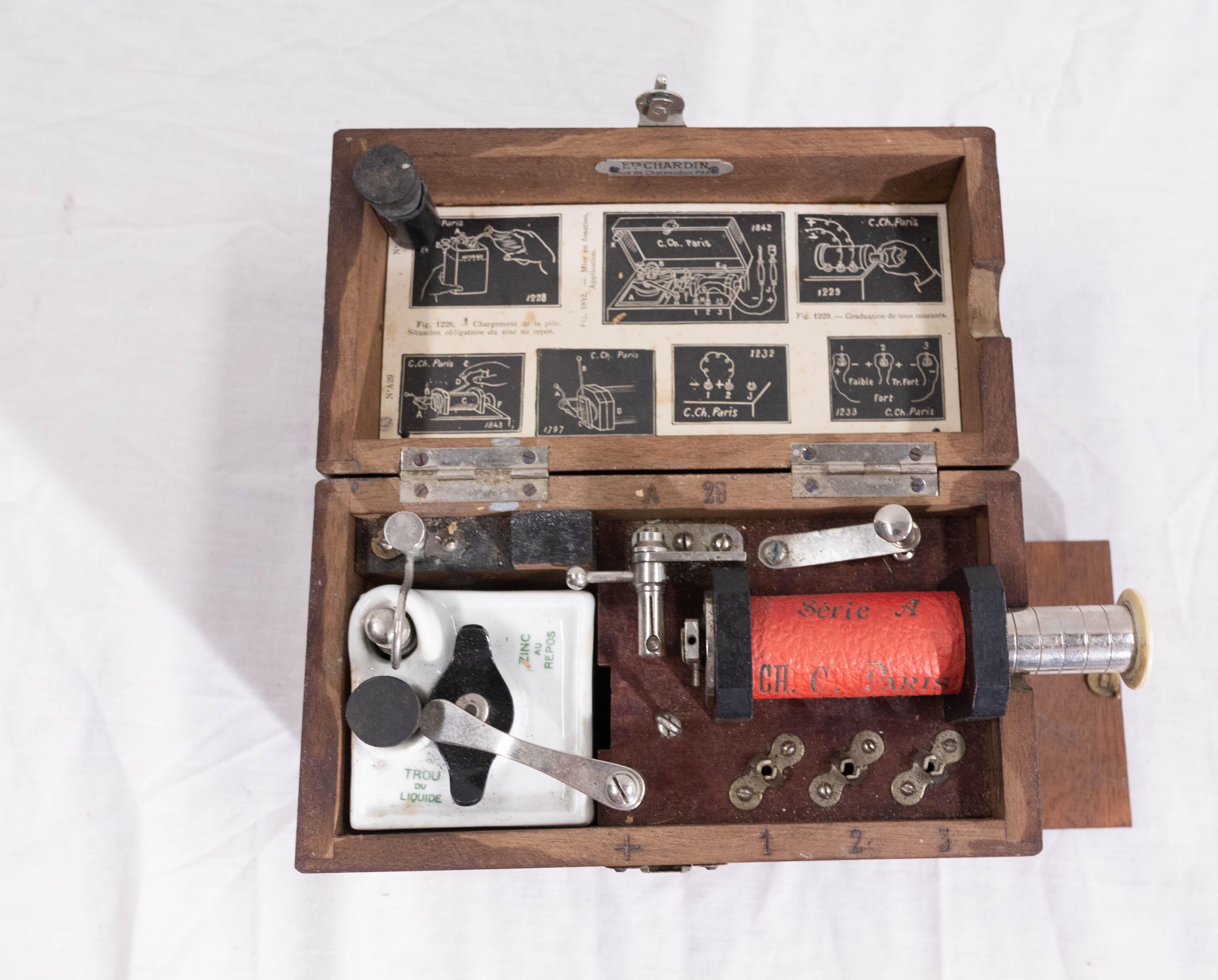20th Century Antique Electromedical Device from Chardin in Wooden Case, France, circa 1910 For Sale