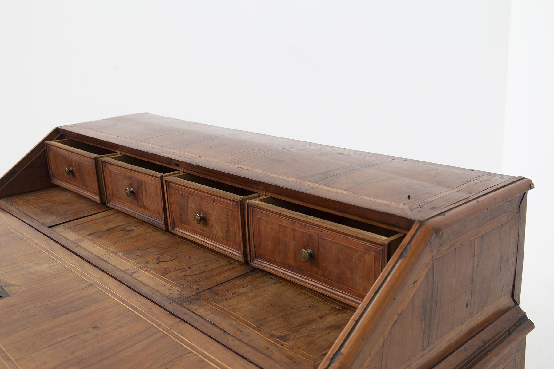 Late 19th Century Antique Elegant Wooden Bureau For Sale