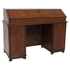 Antique Elegant Wooden Bureau