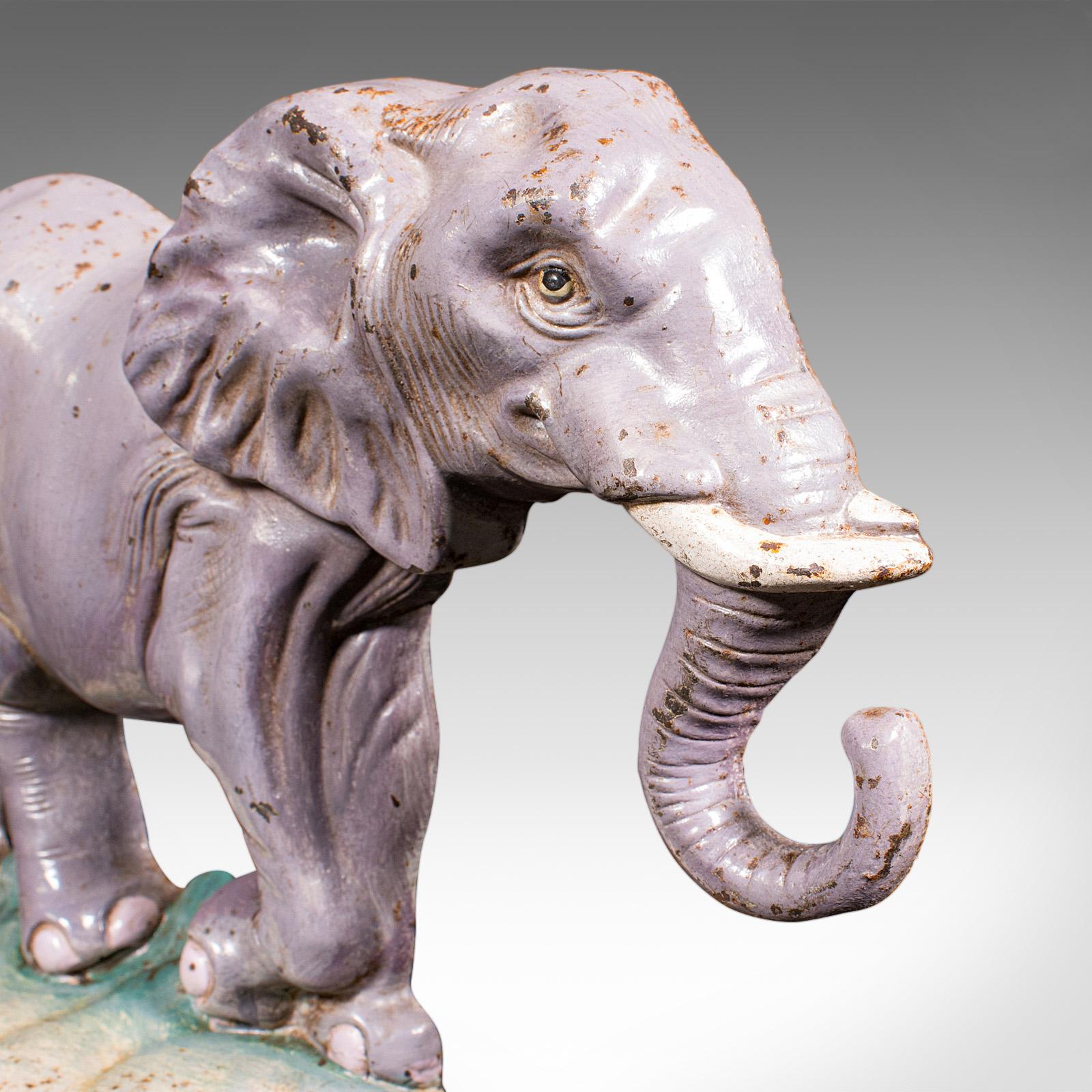 Tope de Puerta Elefante Antiguo, Inglés, Gran Exposición, Guardián de Puerta, Victoriano Mediados del siglo XIX en venta