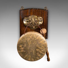 Gong ancien à tête d'éléphant, anglais, en laiton, carillon monté, victorien